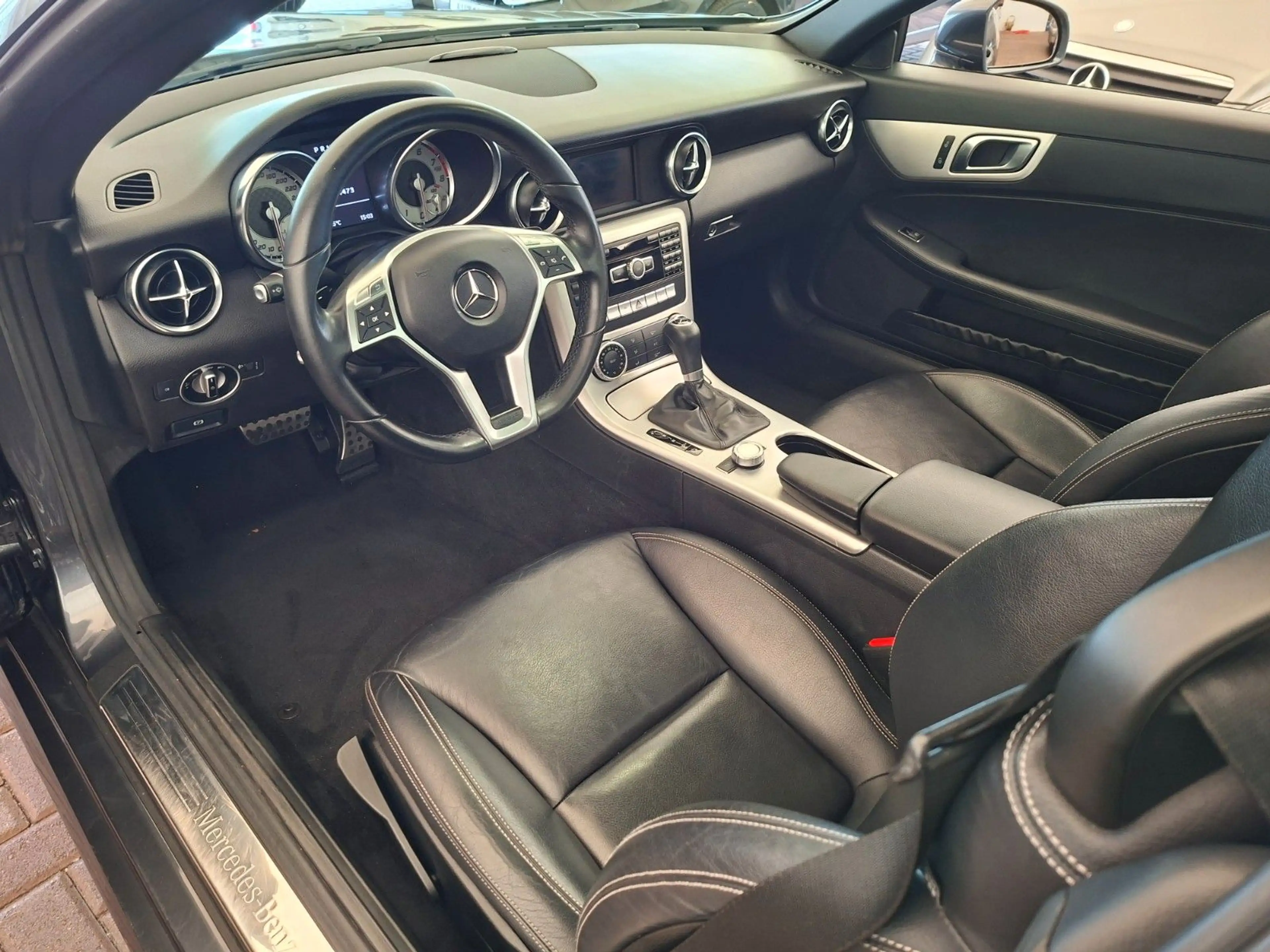 Mercedes-Benz SLK 200 SLK Roadster  Panorama AMG-Line USB — photo 13