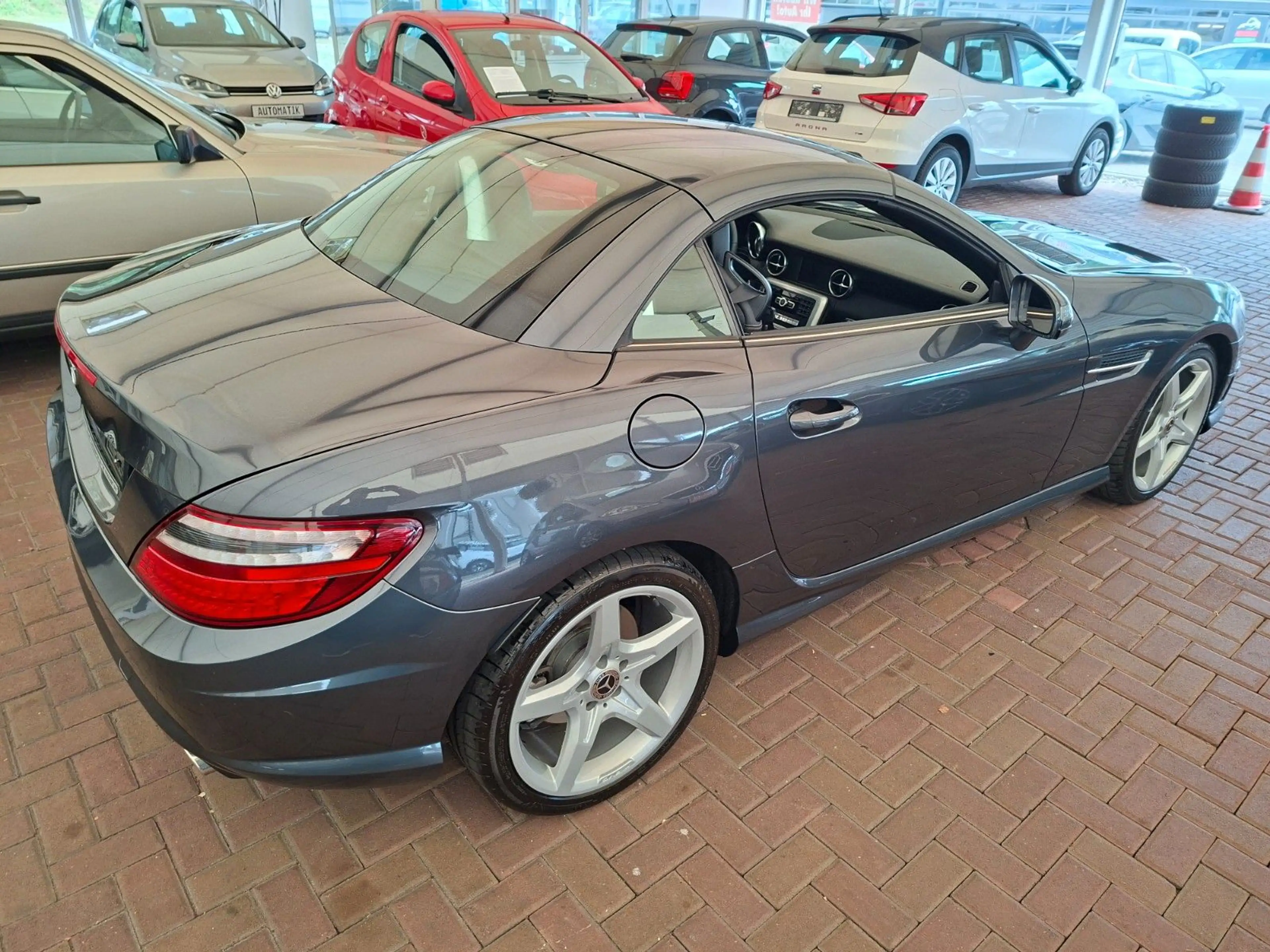 Mercedes-Benz SLK 200 SLK Roadster  Panorama AMG-Line USB — photo 4