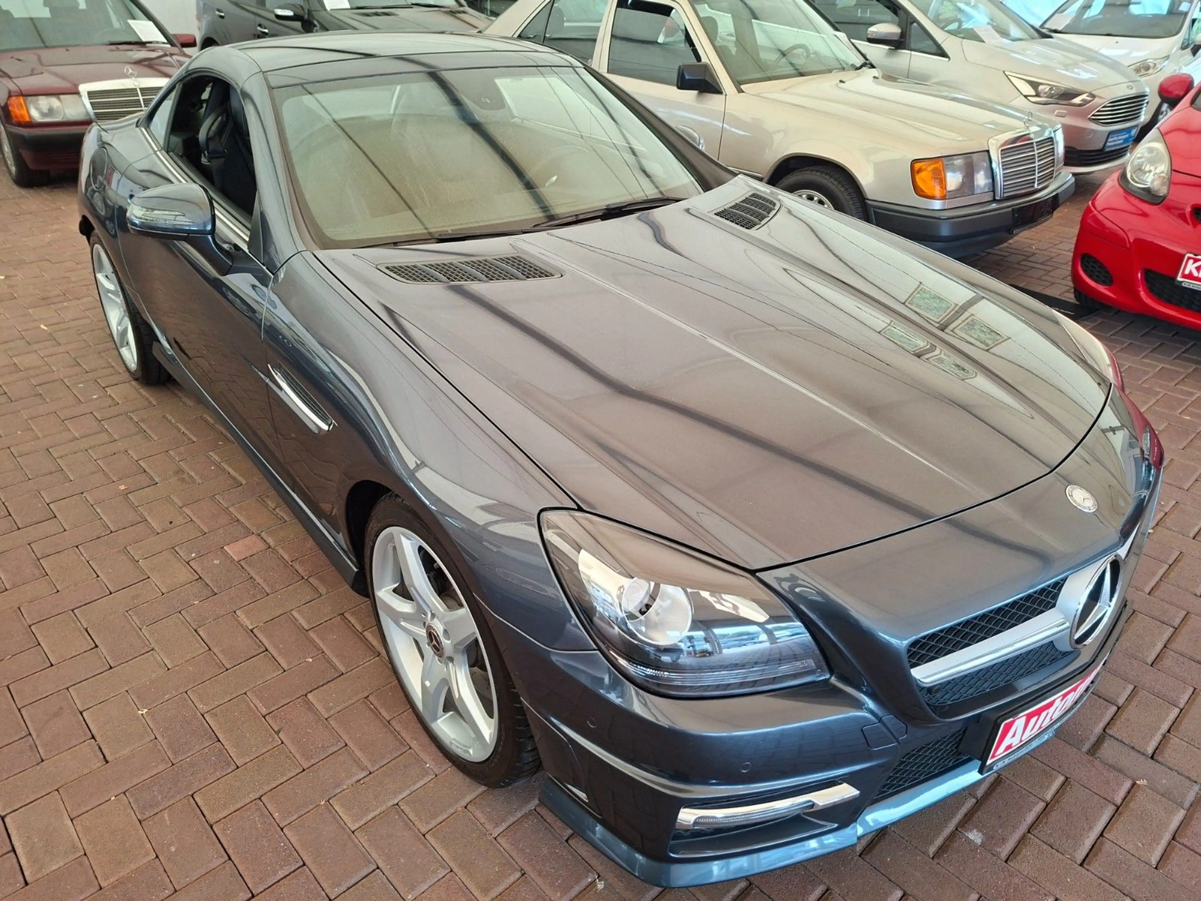 Mercedes-Benz SLK 200 SLK Roadster  Panorama AMG-Line USB