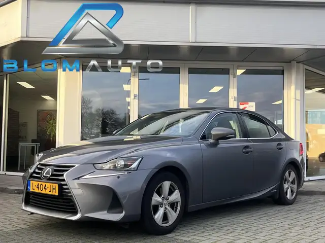 Lexus IS 300 300h Hybrid 223PK NWE MODEL+TREKH+LEDER+STOELVERWA