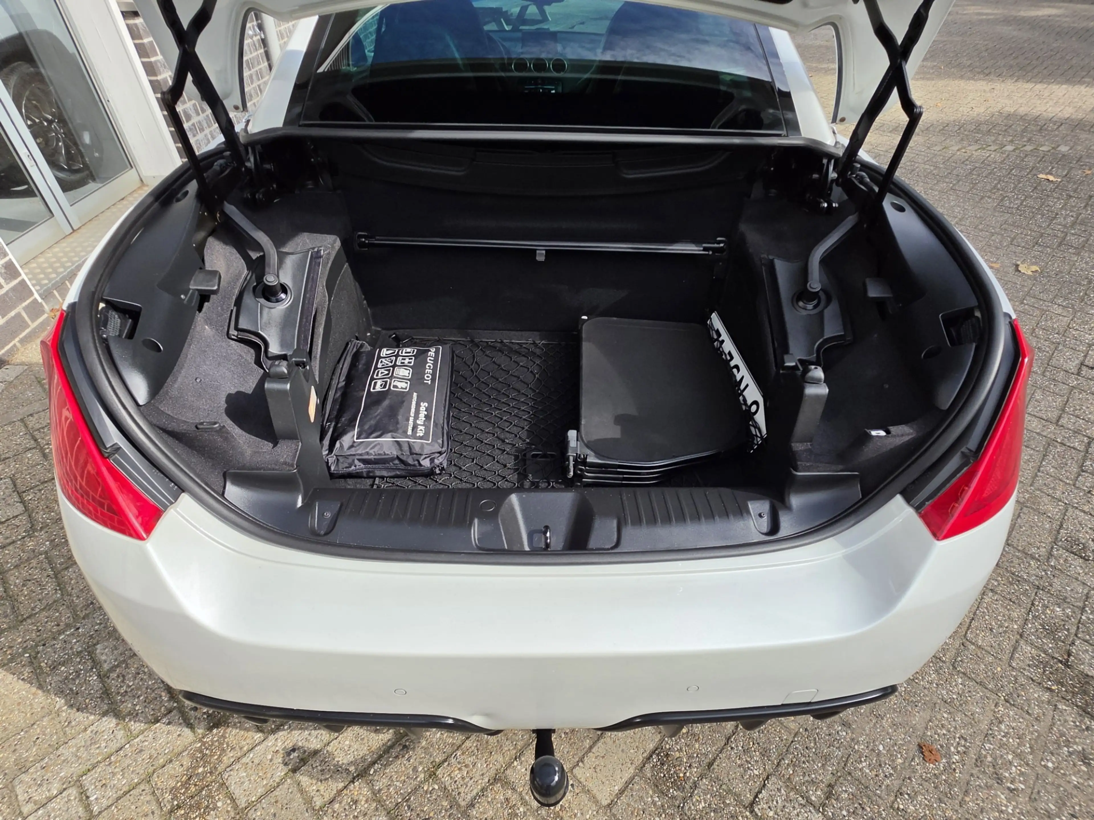 Peugeot 308 CC 1.6 THP Griffe Leder Navi Stoel+Nek Verwarming — photo 8