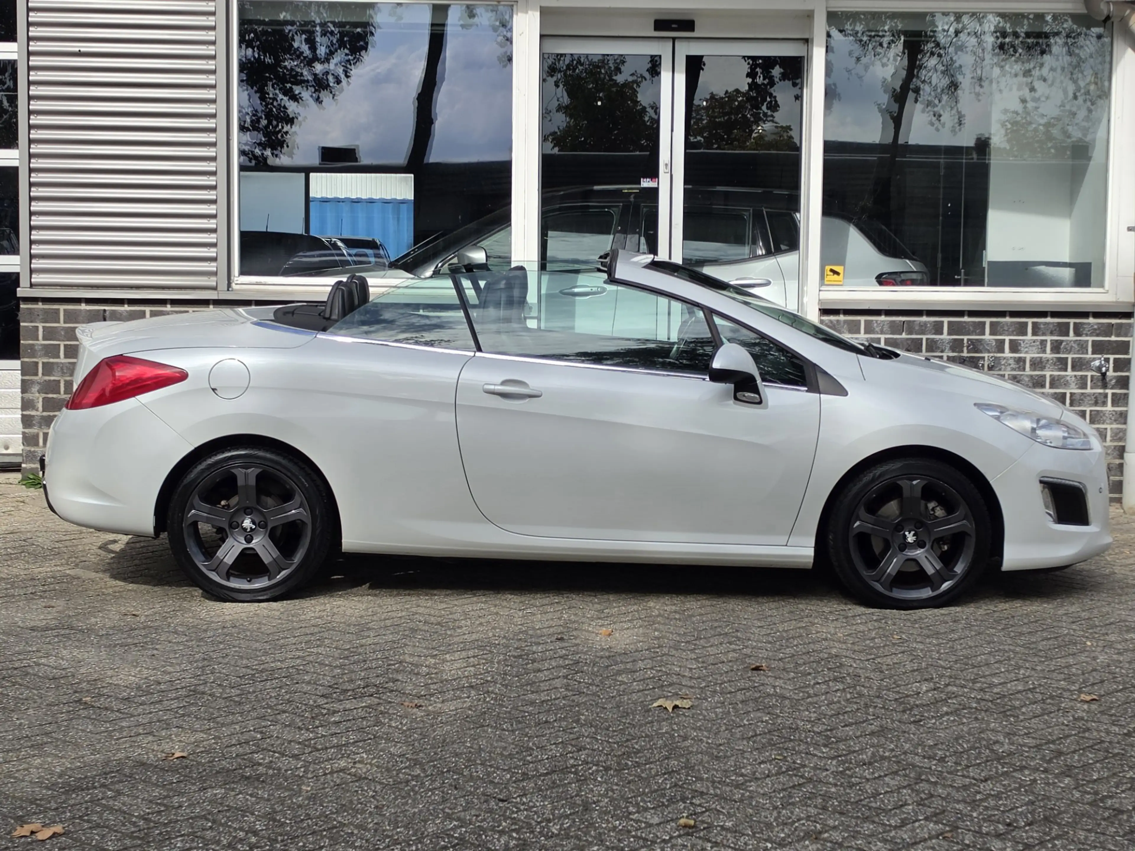 Peugeot 308 CC 1.6 THP Griffe Leder Navi Stoel+Nek Verwarming — photo 6