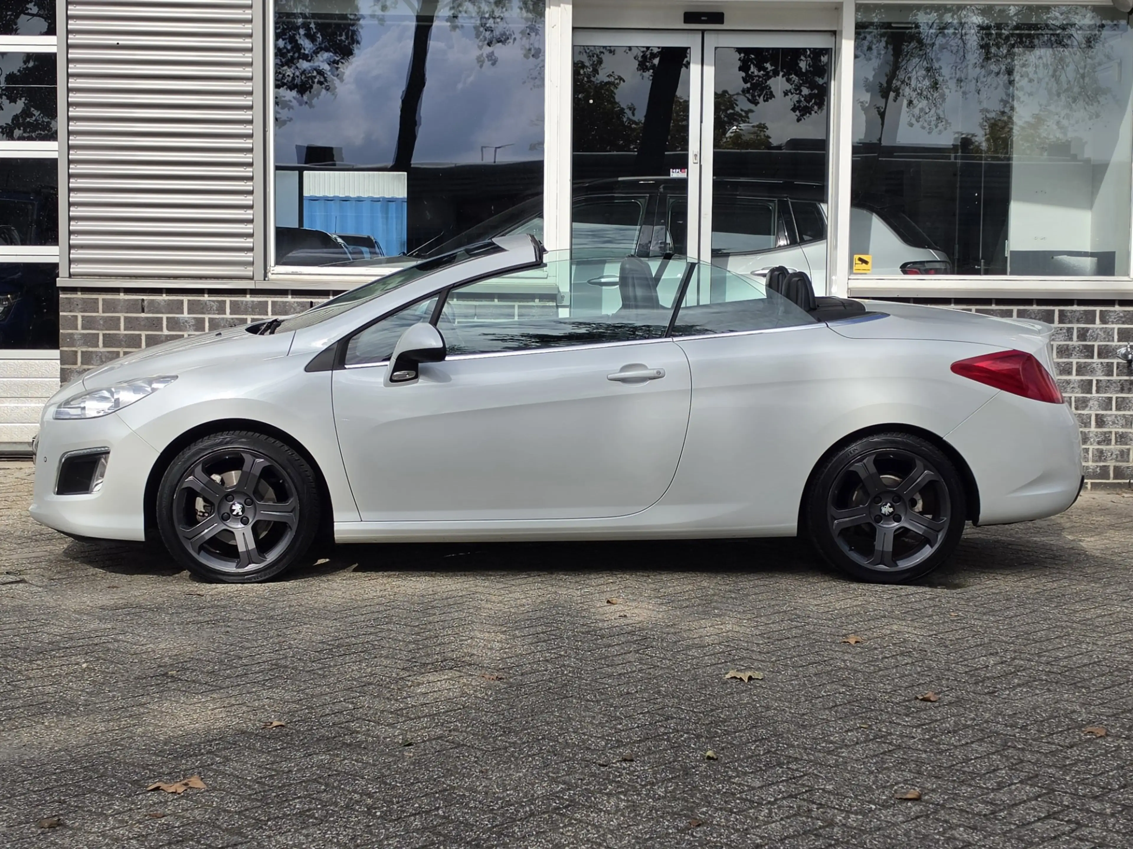 Peugeot 308 CC 1.6 THP Griffe Leder Navi Stoel+Nek Verwarming — photo 3