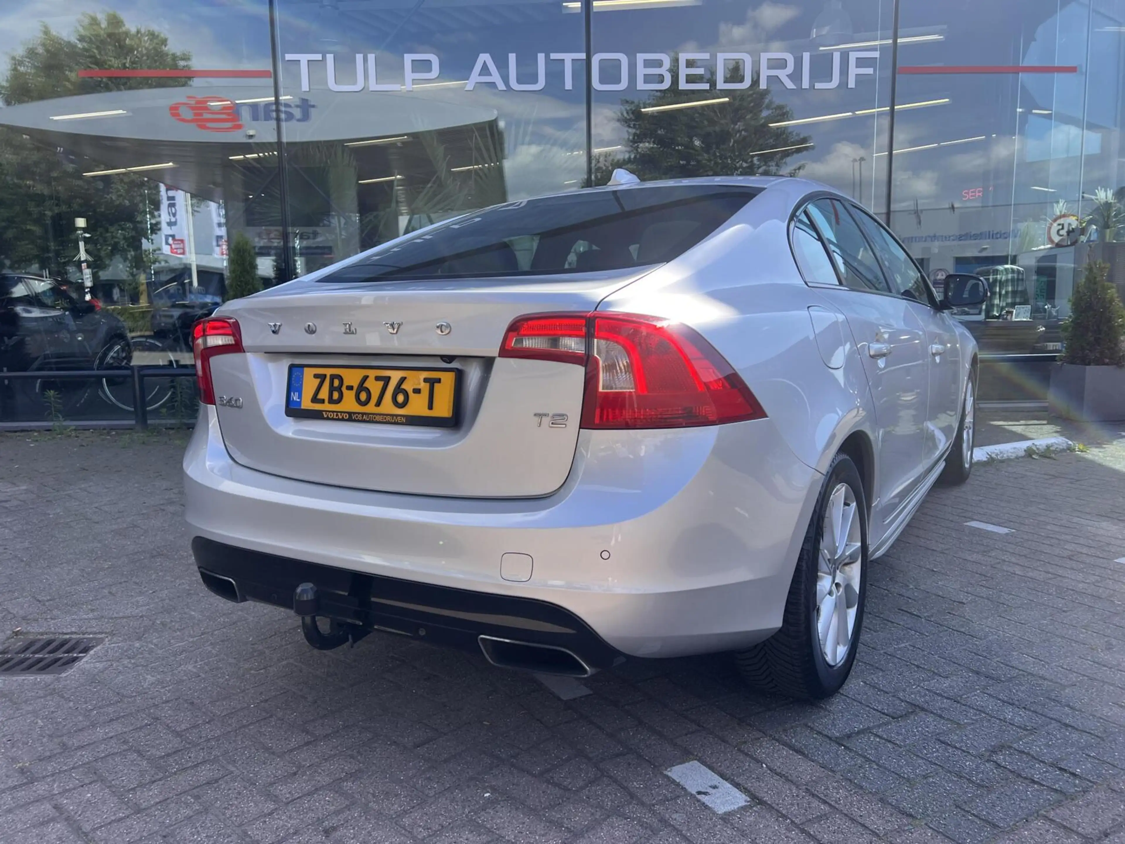 Volvo S60 1.5 T2 Polar+ Dynamic Airco Cruise Dak Leder NAP — photo 17