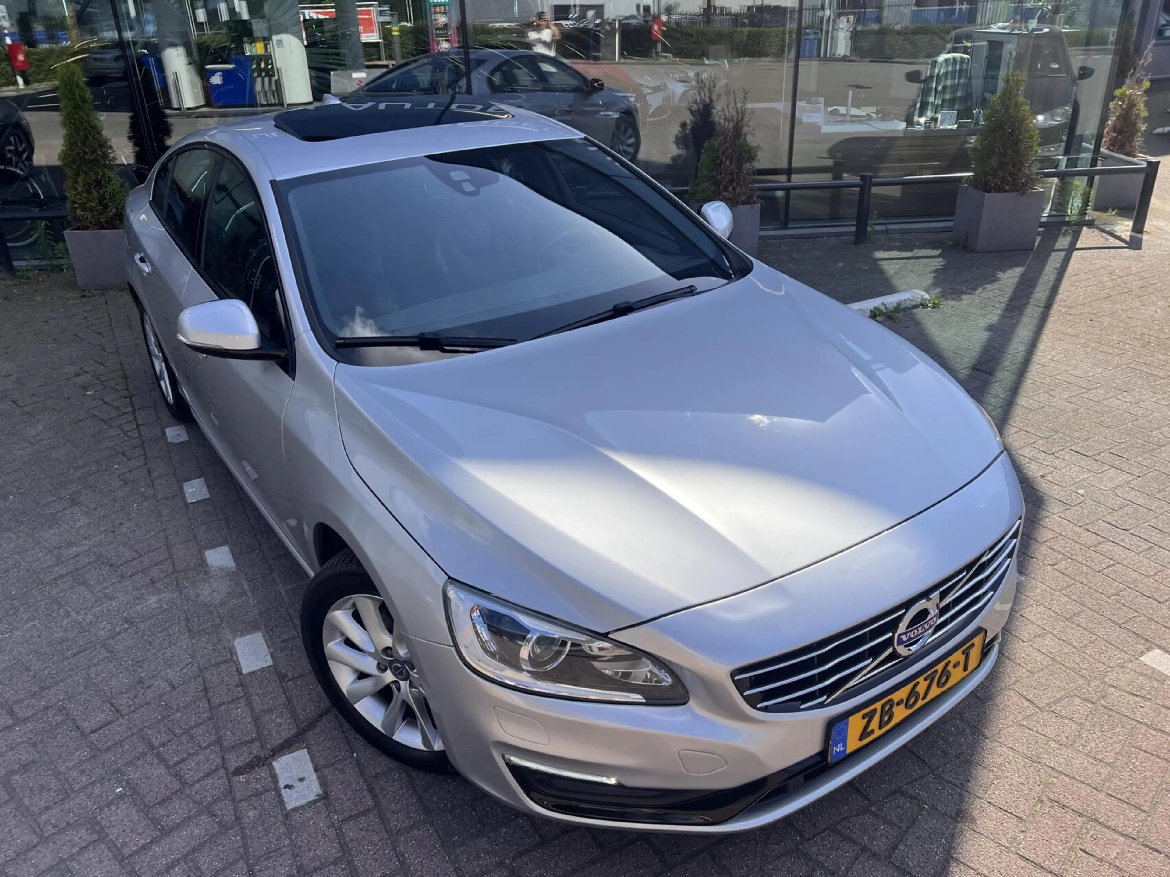 Volvo S60 1.5 T2 Polar+ Dynamic Airco Cruise Dak Leder NAP — photo 12