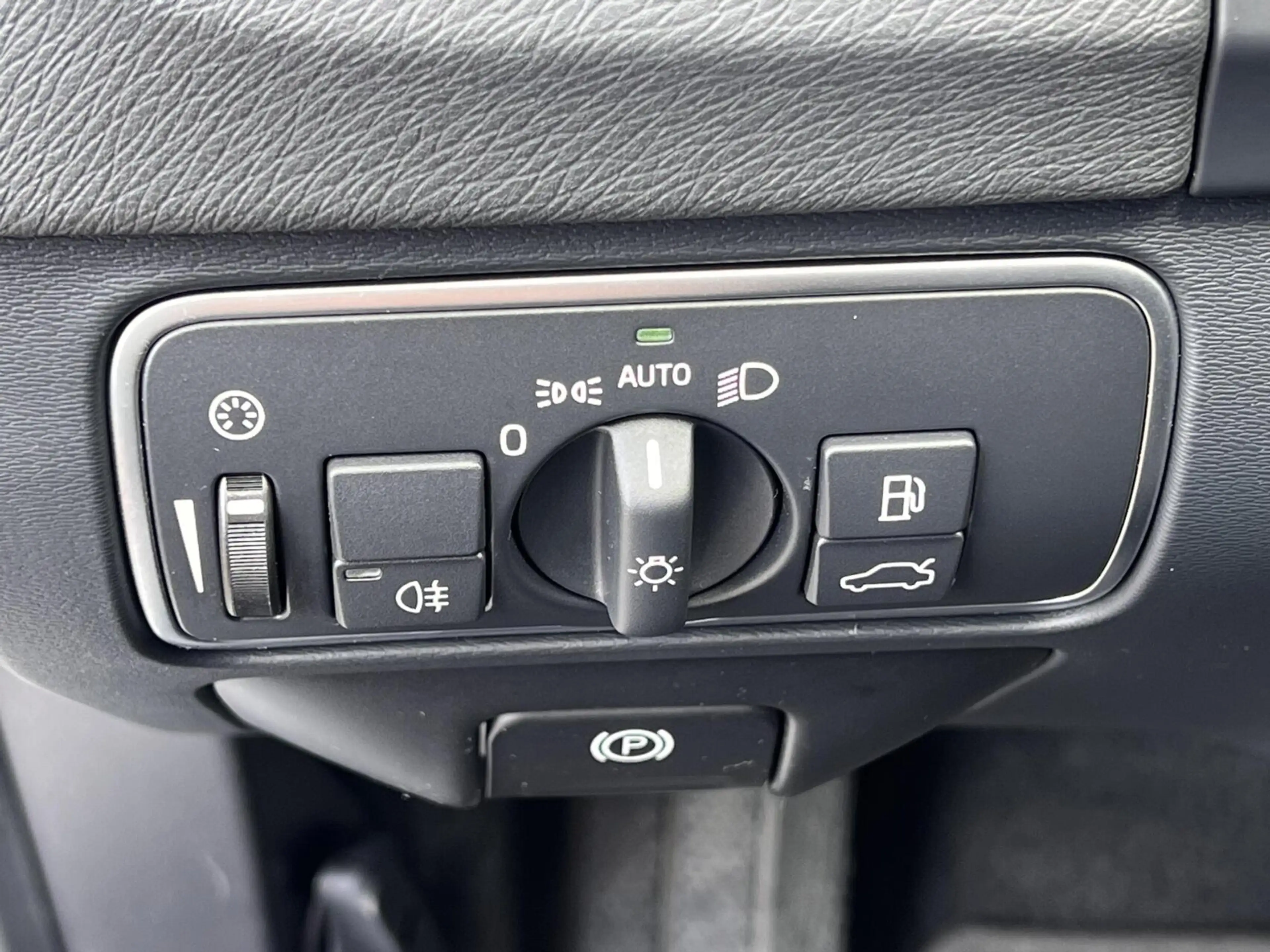 Volvo S60 1.5 T2 Polar+ Dynamic Airco Cruise Dak Leder NAP — photo 39