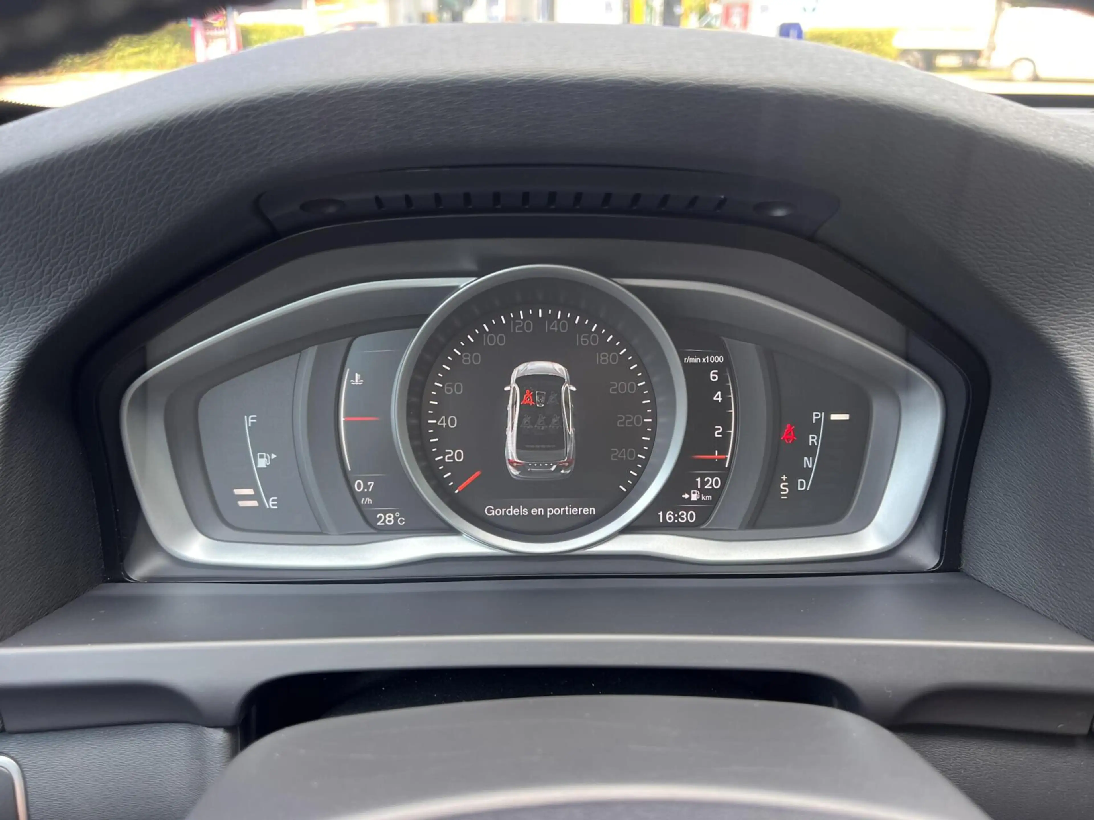 Volvo S60 1.5 T2 Polar+ Dynamic Airco Cruise Dak Leder NAP — photo 27