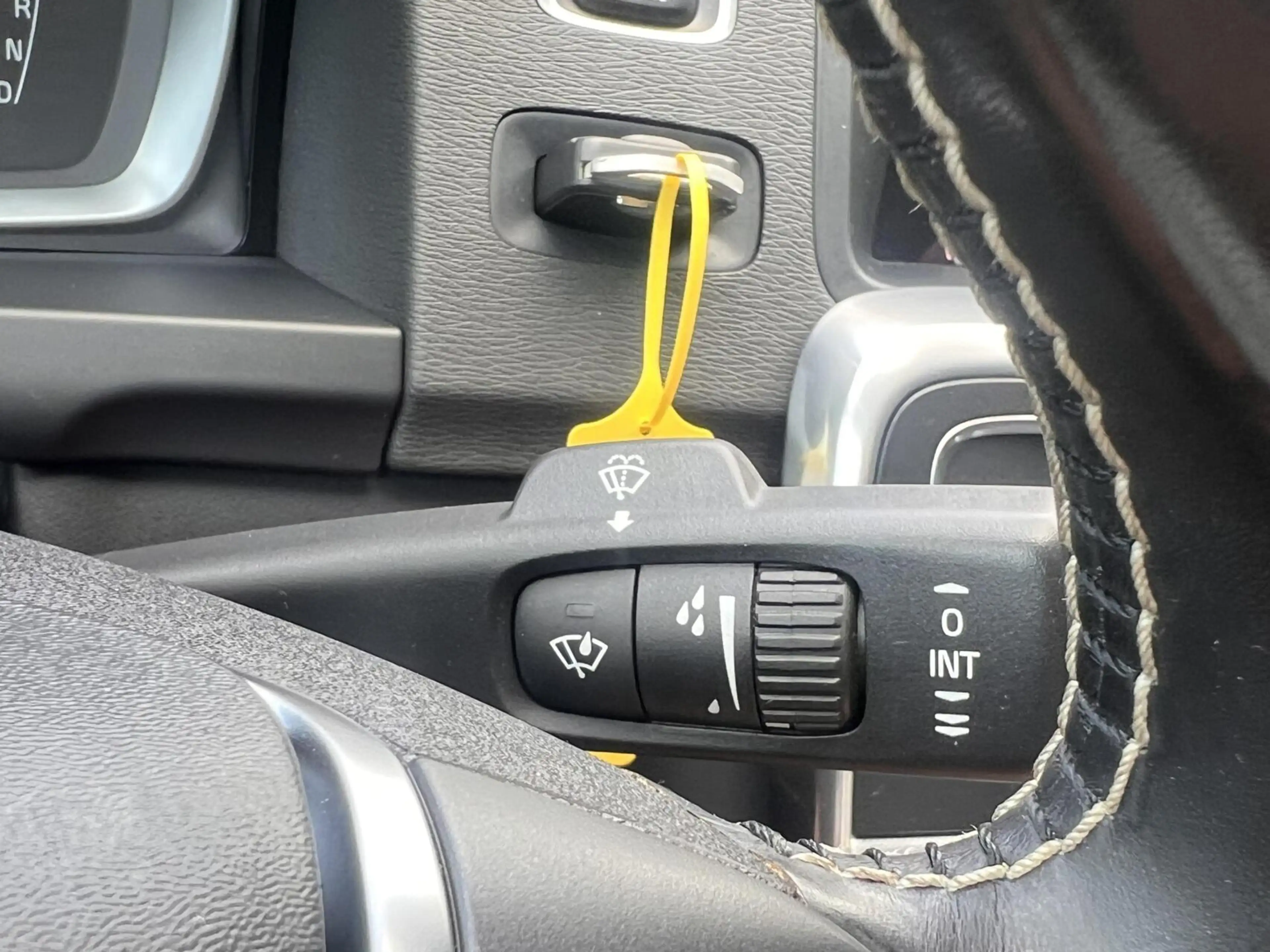 Volvo S60 1.5 T2 Polar+ Dynamic Airco Cruise Dak Leder NAP — photo 44