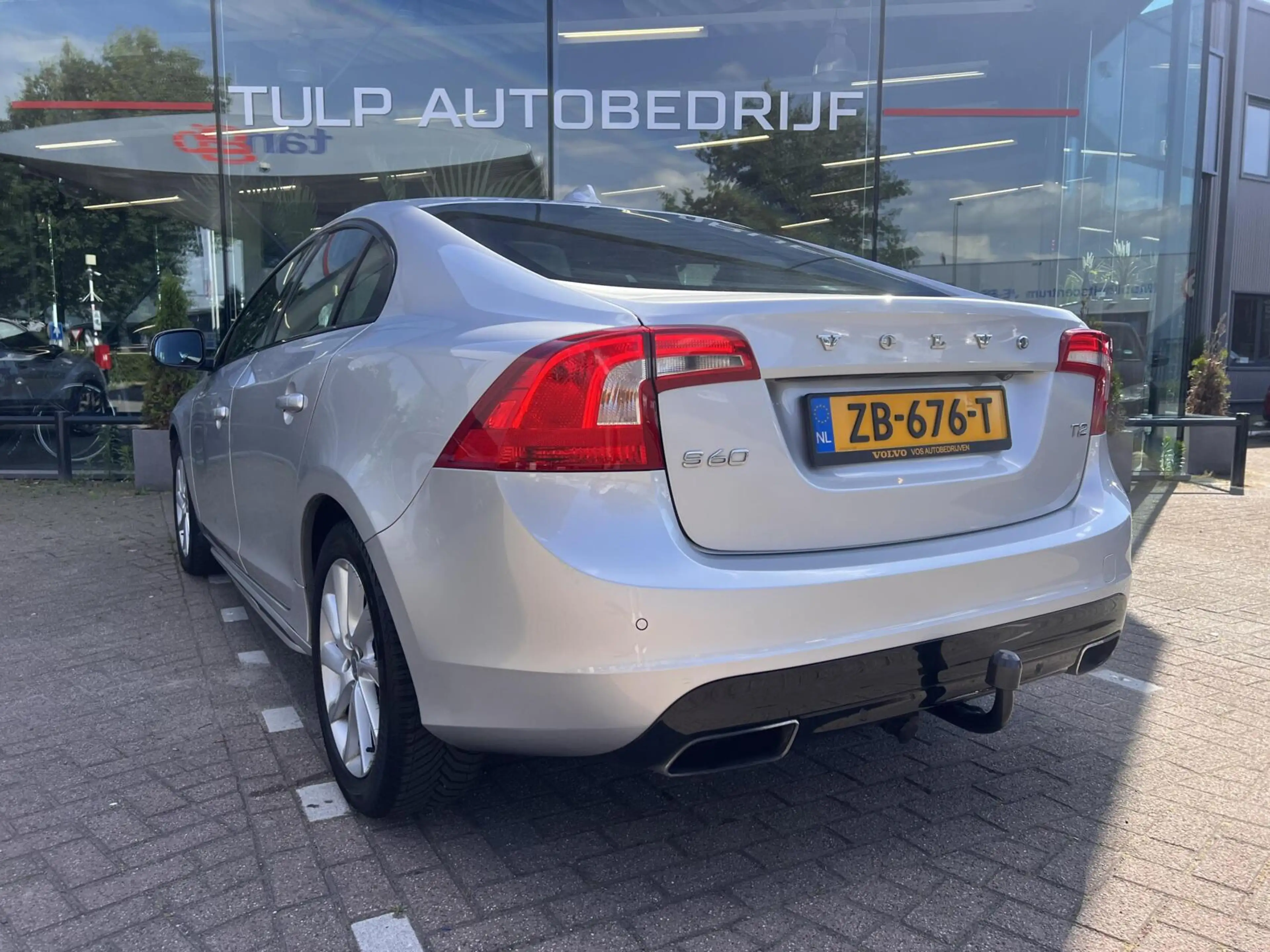 Volvo S60 1.5 T2 Polar+ Dynamic Airco Cruise Dak Leder NAP — photo 16