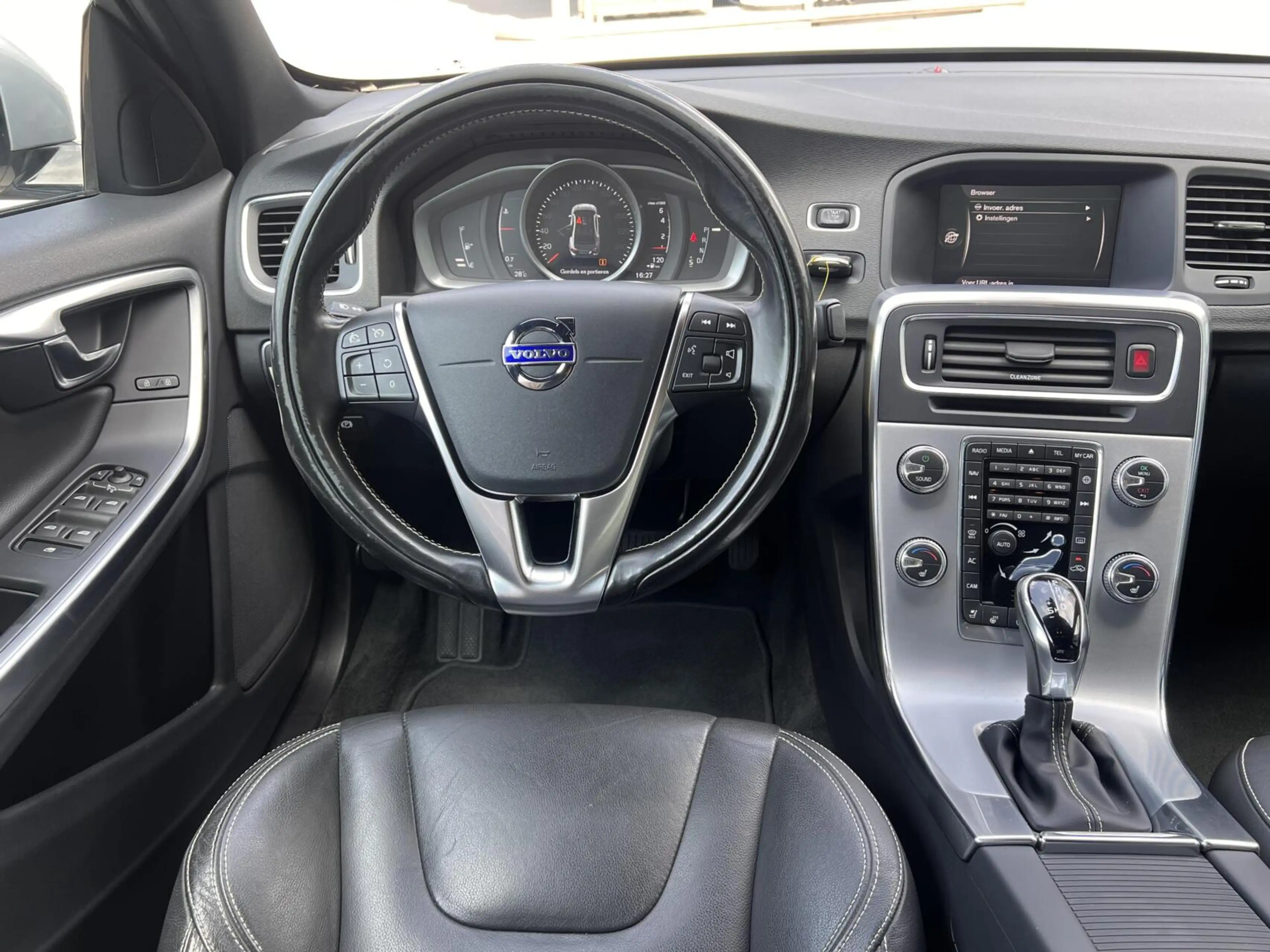 Volvo S60 1.5 T2 Polar+ Dynamic Airco Cruise Dak Leder NAP — photo 26