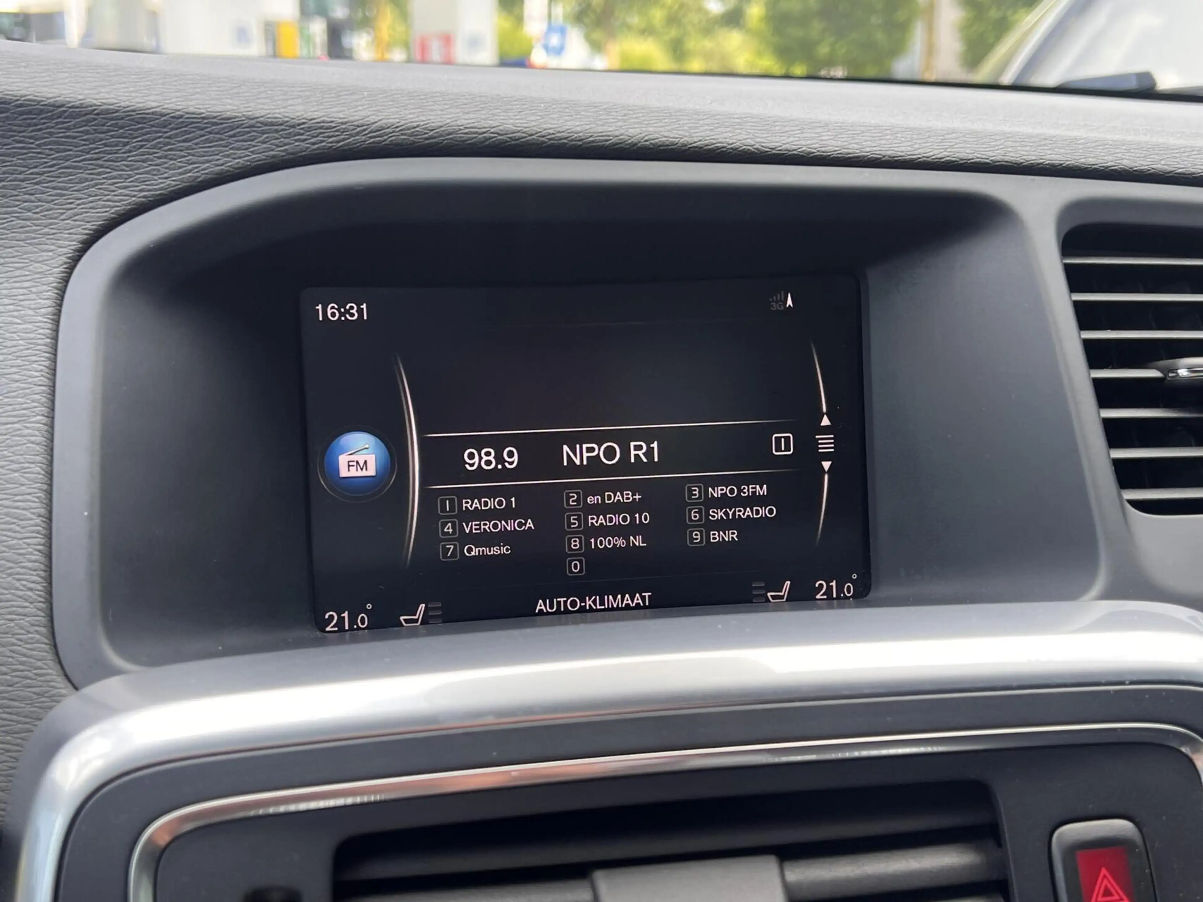 Volvo S60 1.5 T2 Polar+ Dynamic Airco Cruise Dak Leder NAP — photo 28