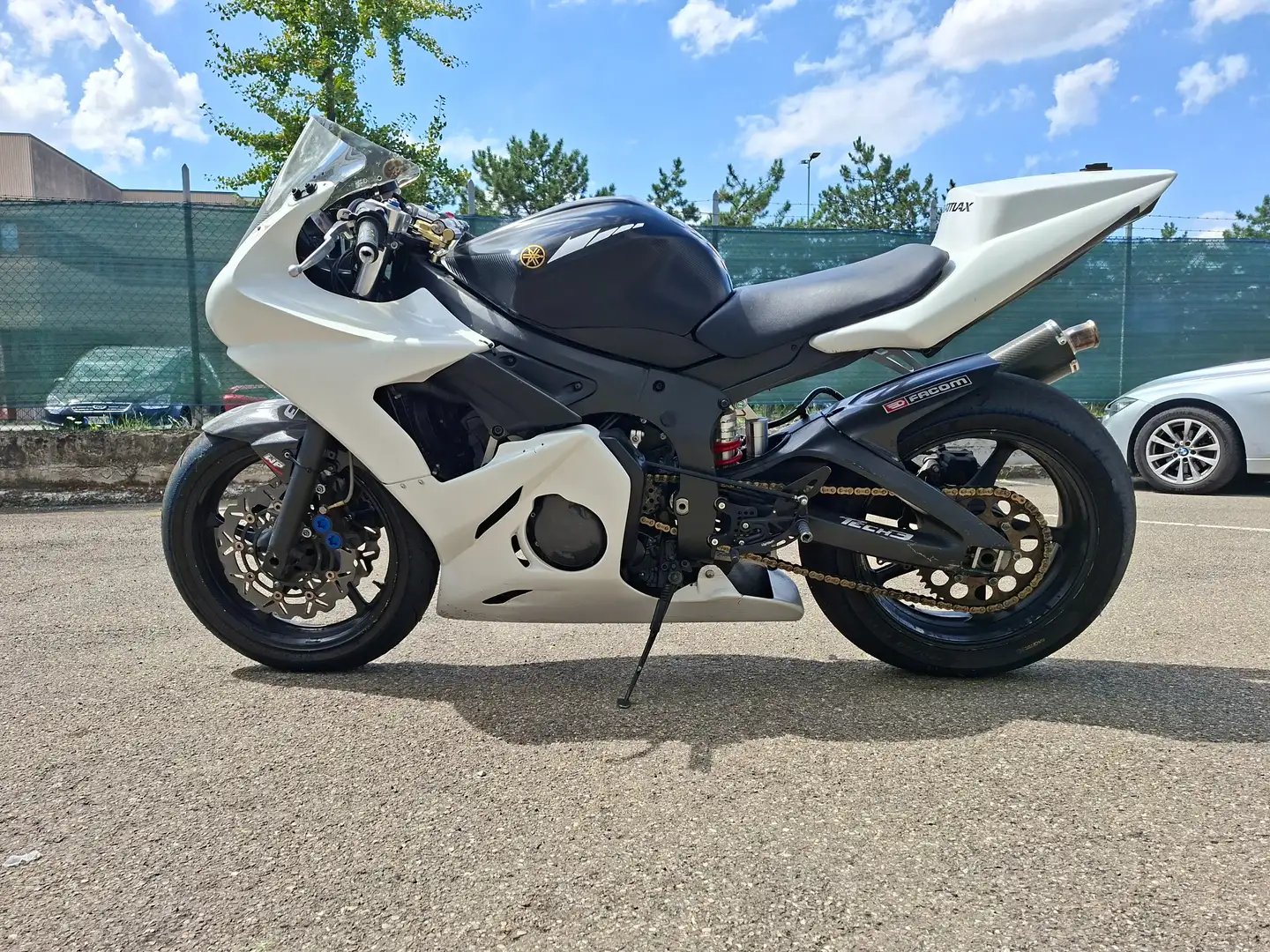 Yamaha YZF-R6 2003 immatricolata con ricambi originali Bianco - 2