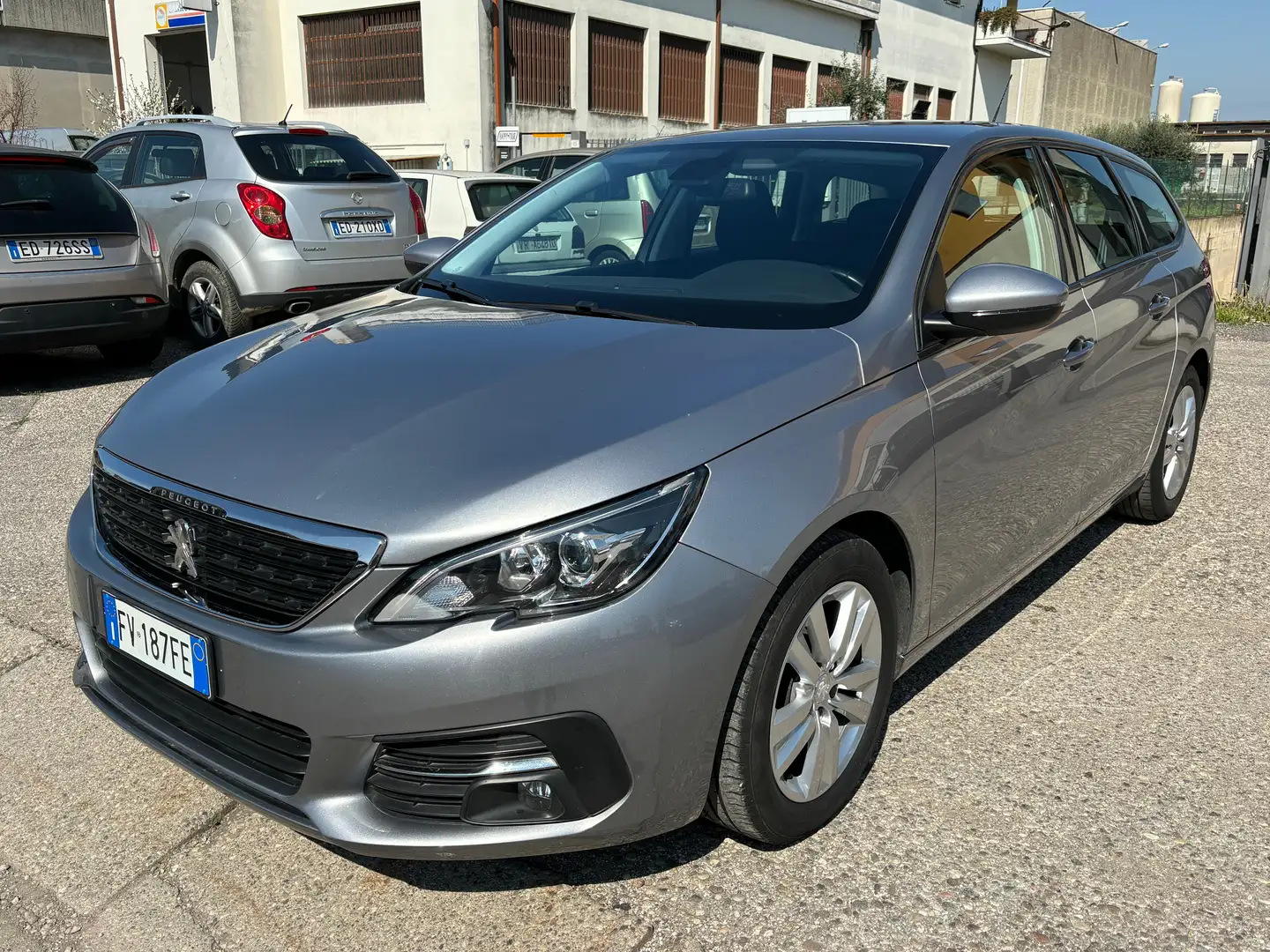 Peugeot 308 SW 1.5 bluehdi Business 2019 Gris - 1
