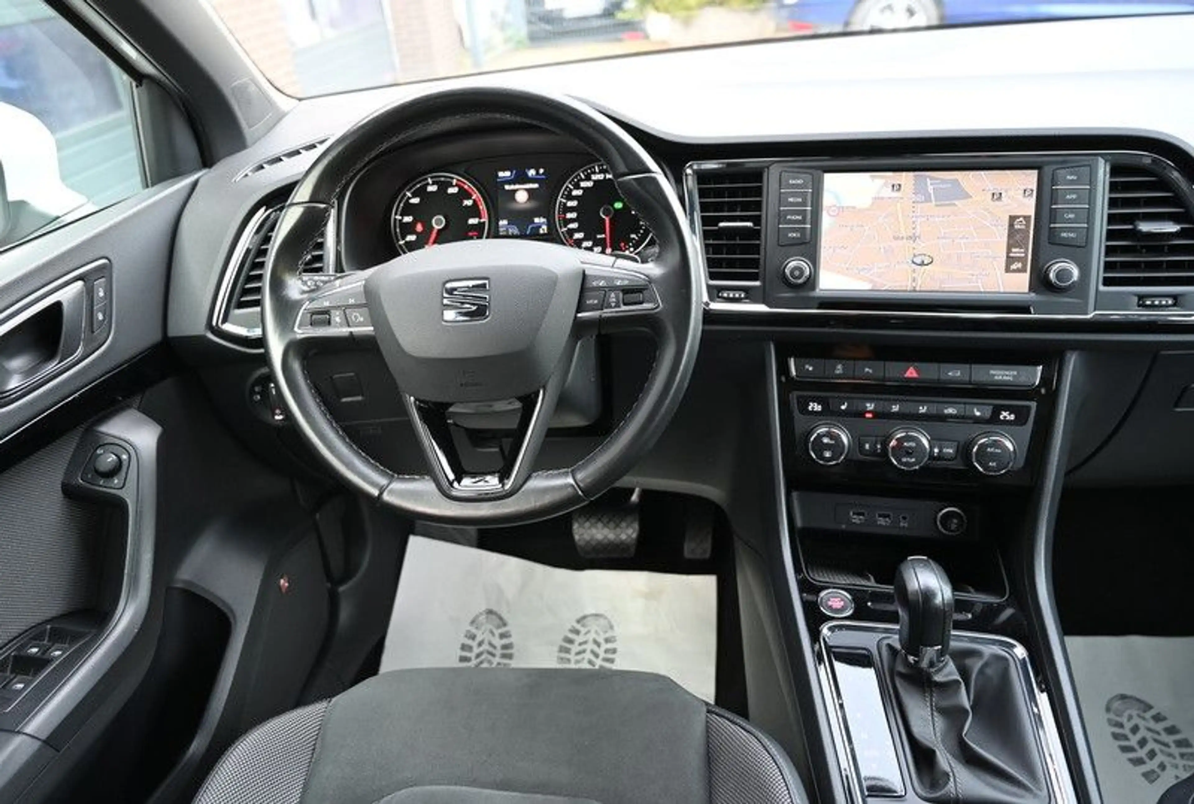 SEAT Ateca 2.0 TSI Xcellence 4Drive Navi Standh Pano — photo 15