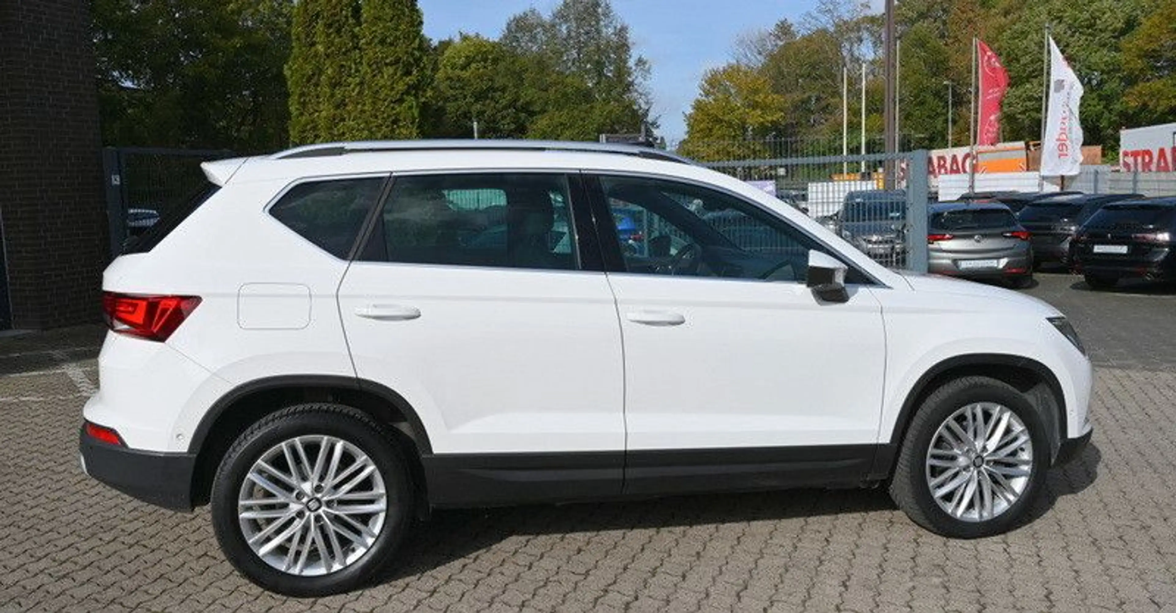 SEAT Ateca 2.0 TSI Xcellence 4Drive Navi Standh Pano — photo 7