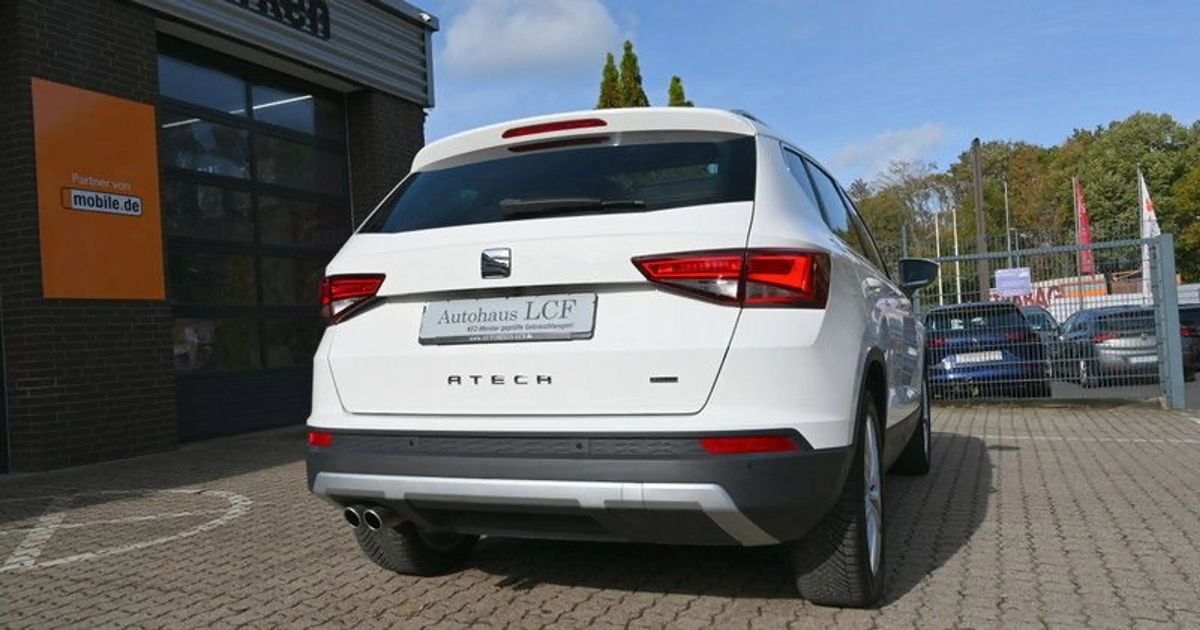 SEAT Ateca 2.0 TSI Xcellence 4Drive Navi Standh Pano — photo 8
