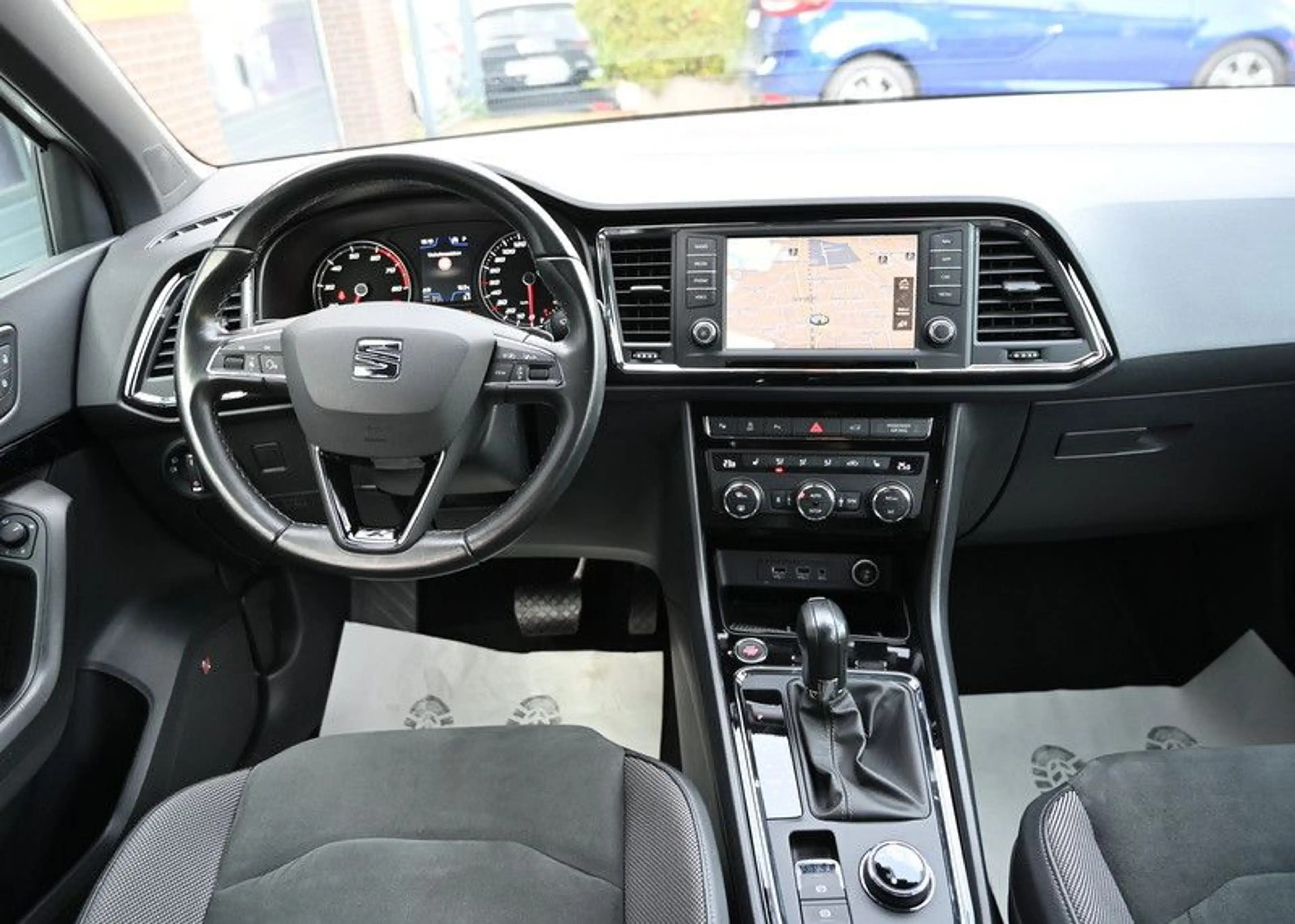 SEAT Ateca 2.0 TSI Xcellence 4Drive Navi Standh Pano — photo 14