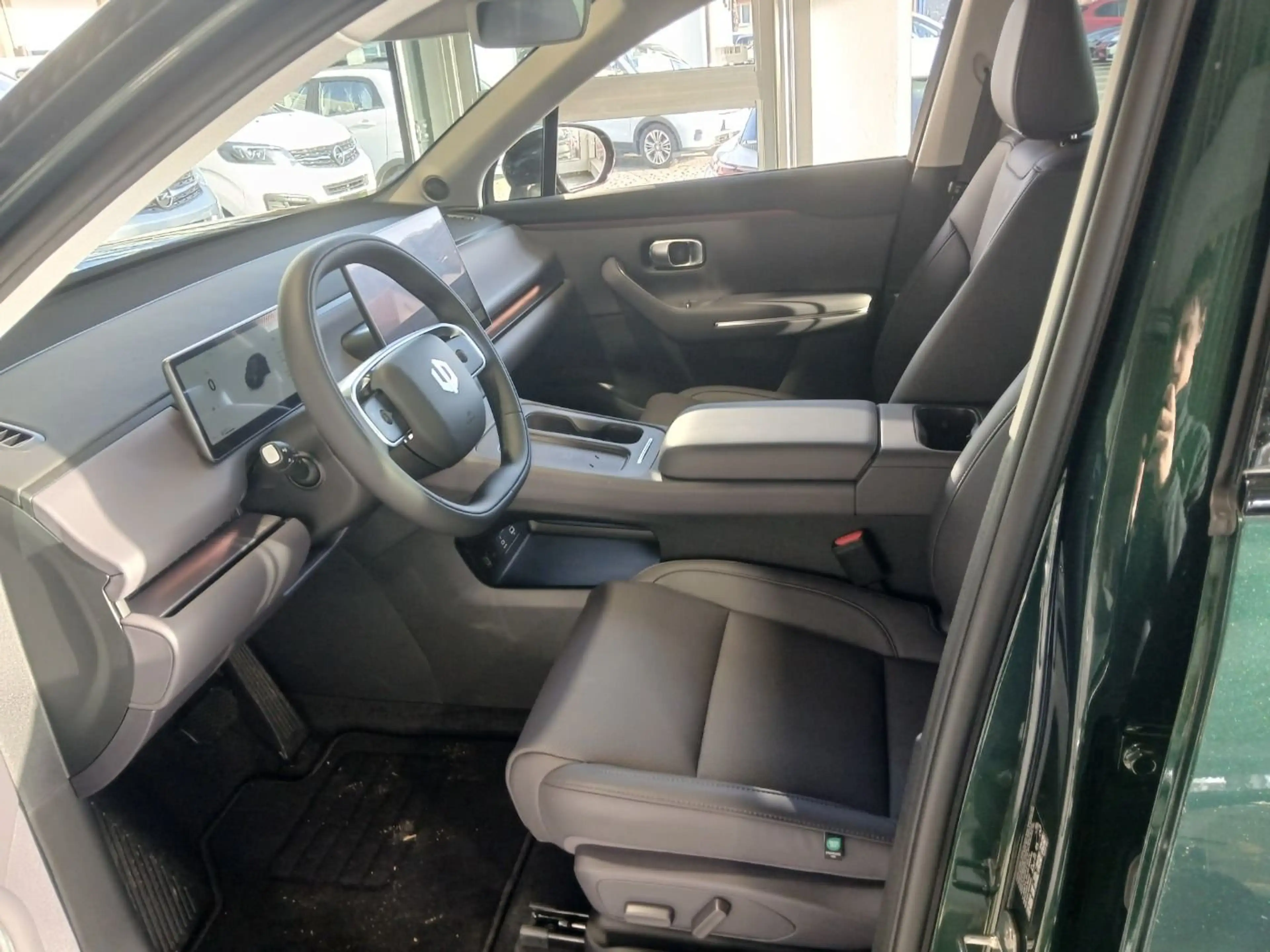 Leapmotor C10 BEV Design 69,9 kWh — photo 8