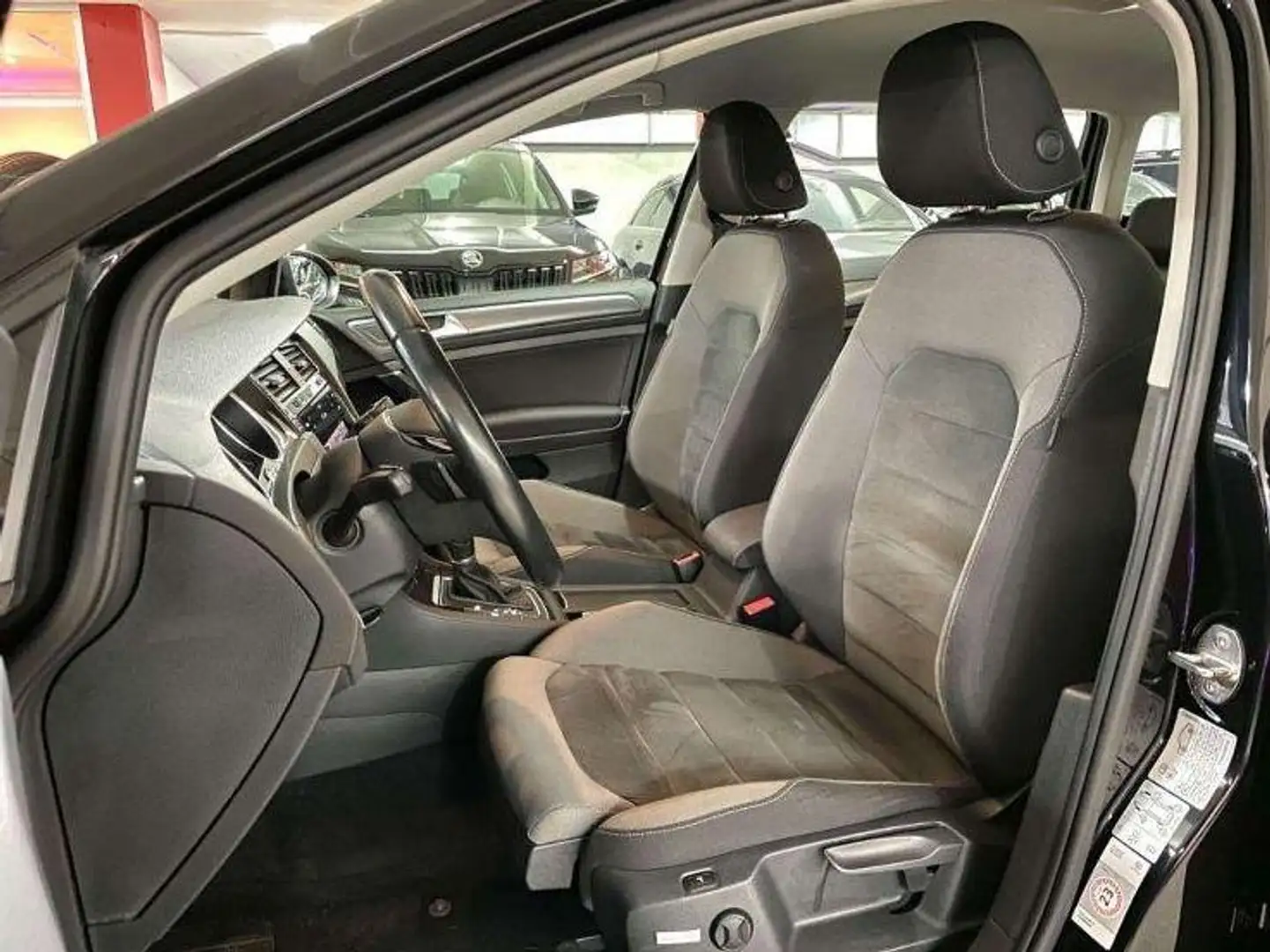 Volkswagen Golf Variant Golf VII Variant Diesel 1.6 TDI (BlueMotion Techno Schwarz - 2