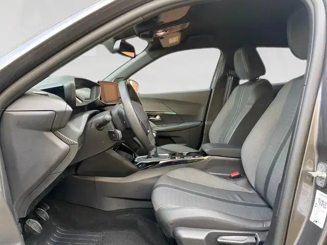 Peugeot 2008 view 7