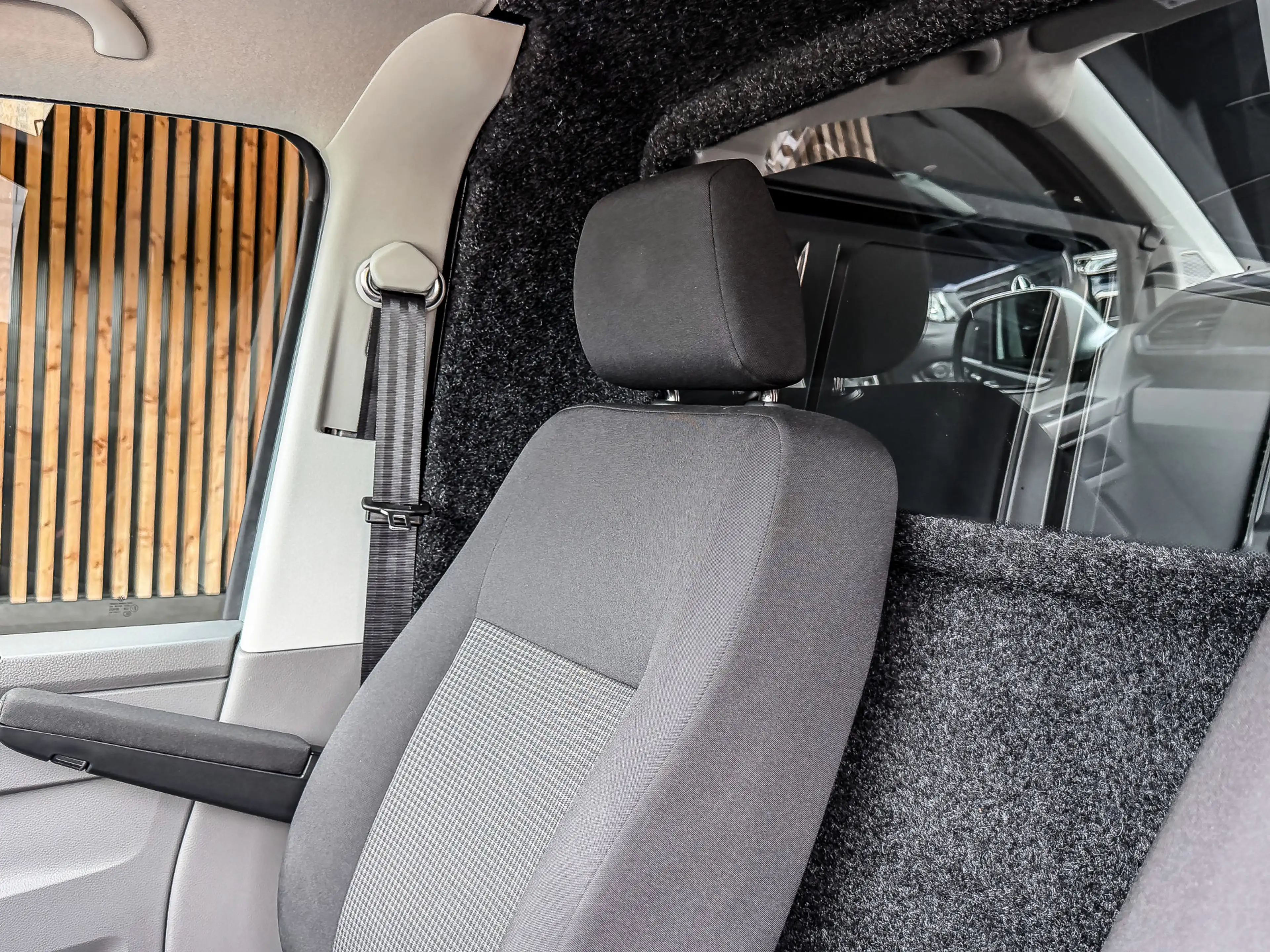 Volkswagen T6.1 Transporter 2.0 TDI 150PK DSG L2H1 Marge incl. BTW en BPM | CA — photo 16