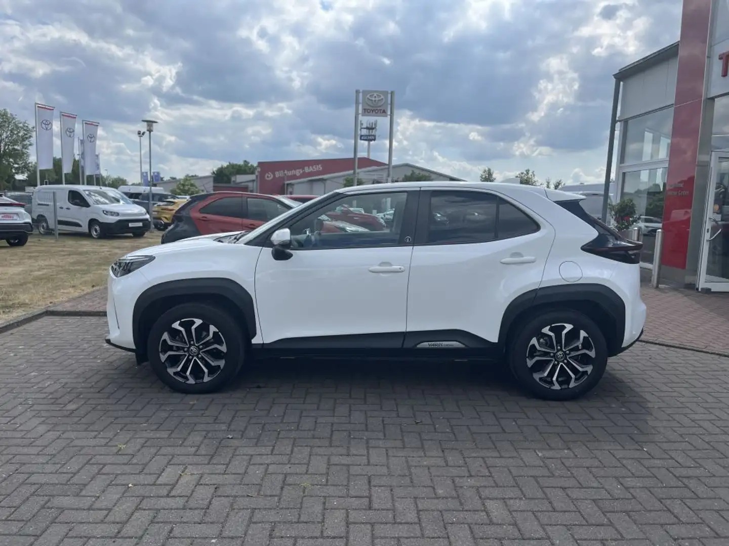 Toyota Yaris Cross Hybrid 1.5 VVT-i Team Deutschland - 2