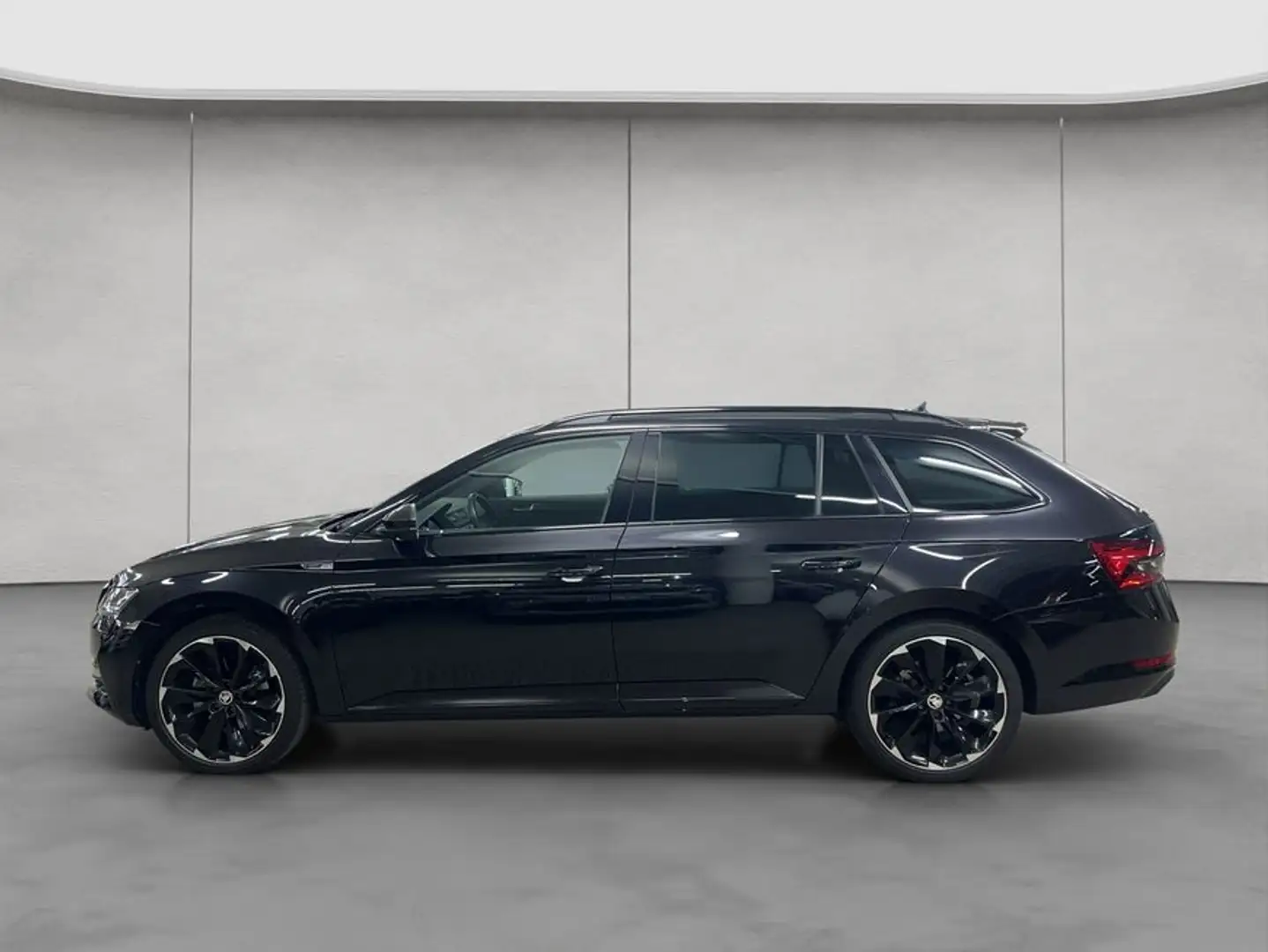 Skoda Superb Combi 2.0 TDI DSG Sportline Noir - 2