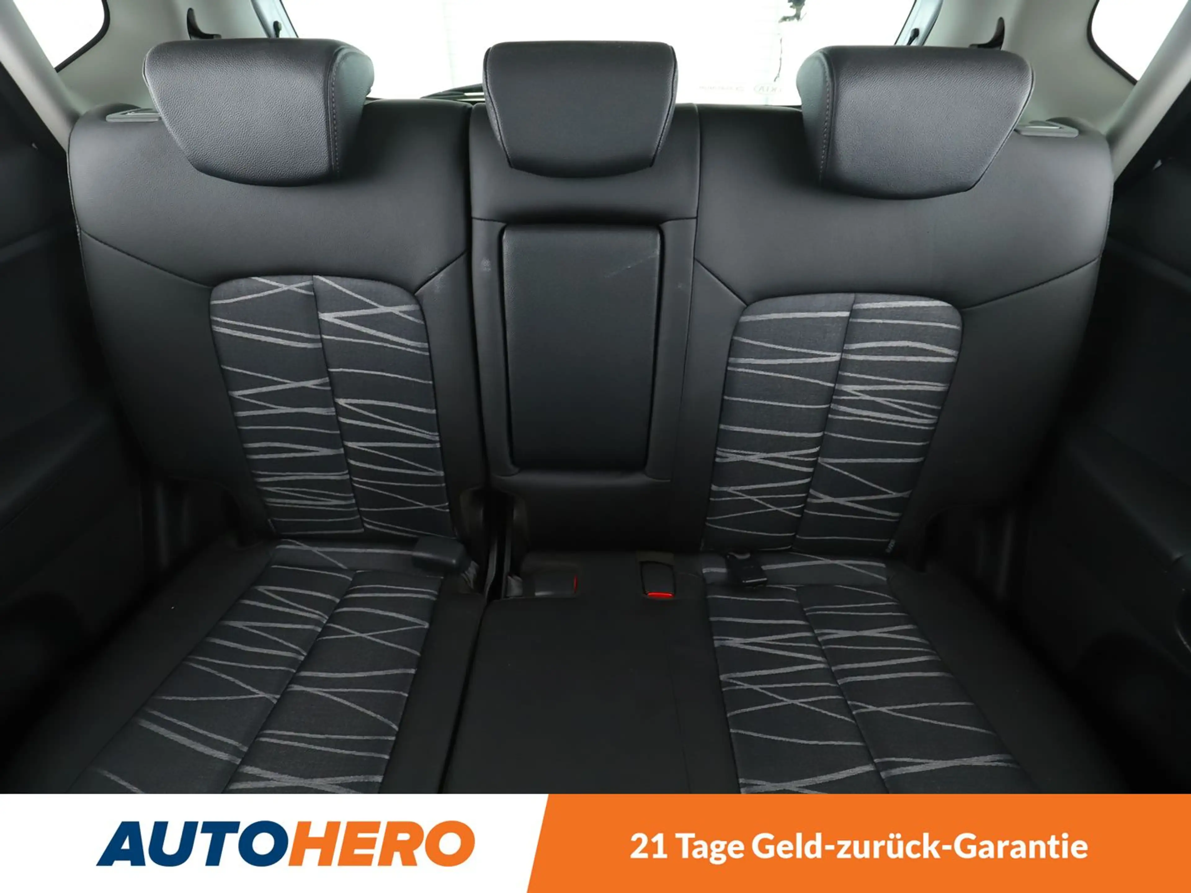 Kia Venga 1.6 Platinum Edition *CAM*PDC*SHZ*TEMPO*LHZ* — photo 15