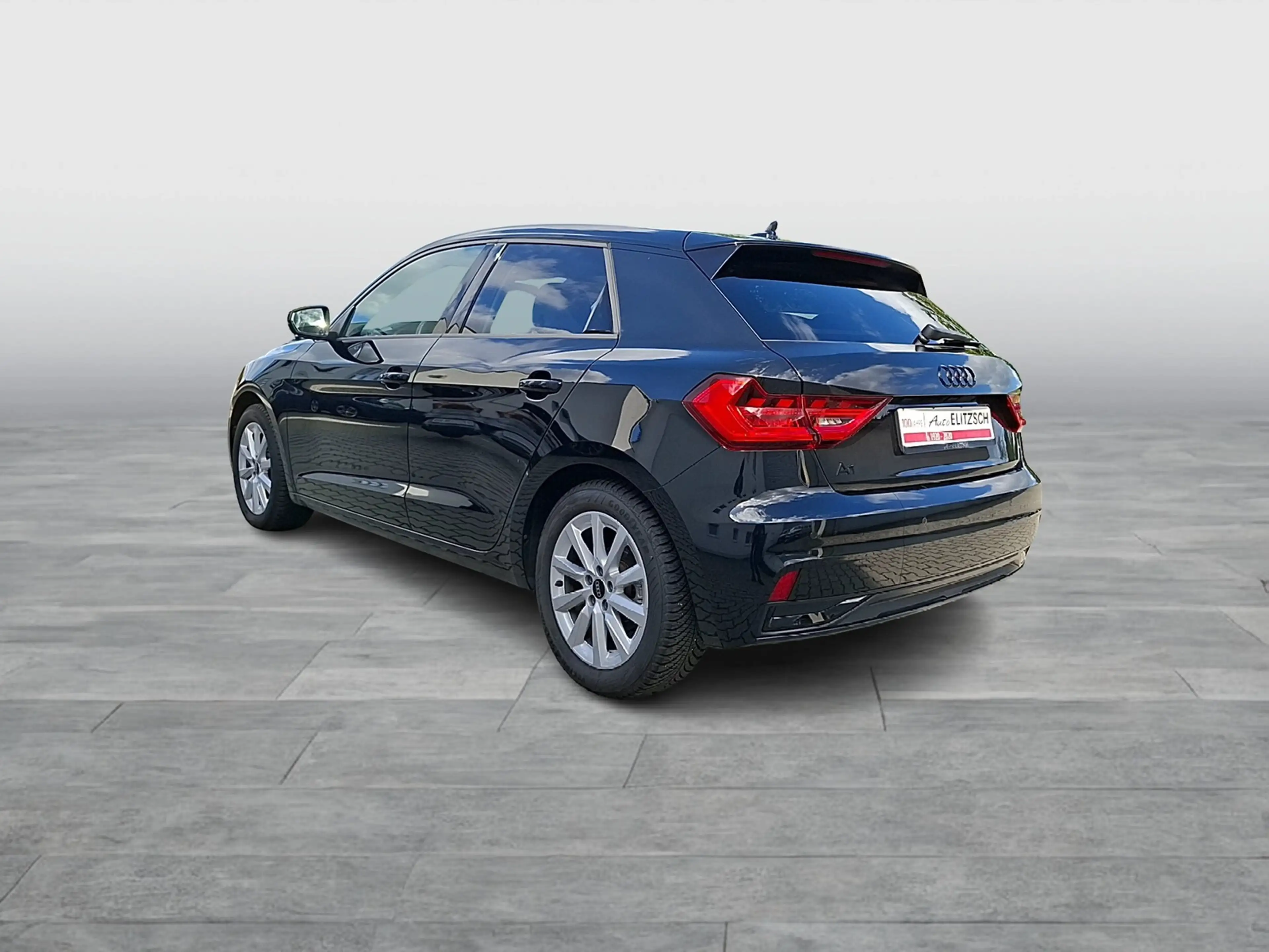 Audi A1 Sportback 30 TFSI advanced S-tronic LED APP AVC... — photo 3
