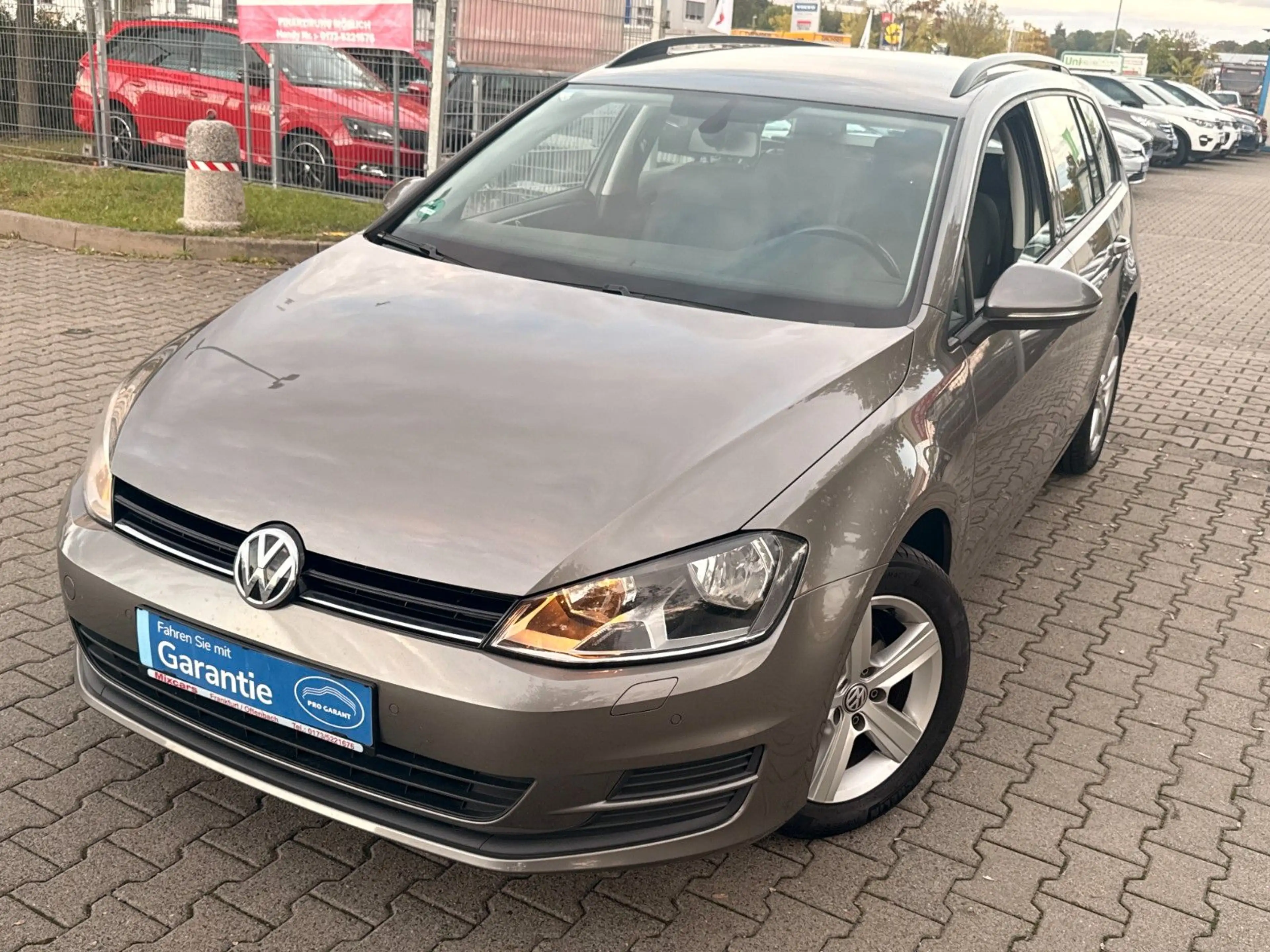 Volkswagen Golf VII 1.6 TDI DPF Variant Comfortline BMT.NAV — photo 3