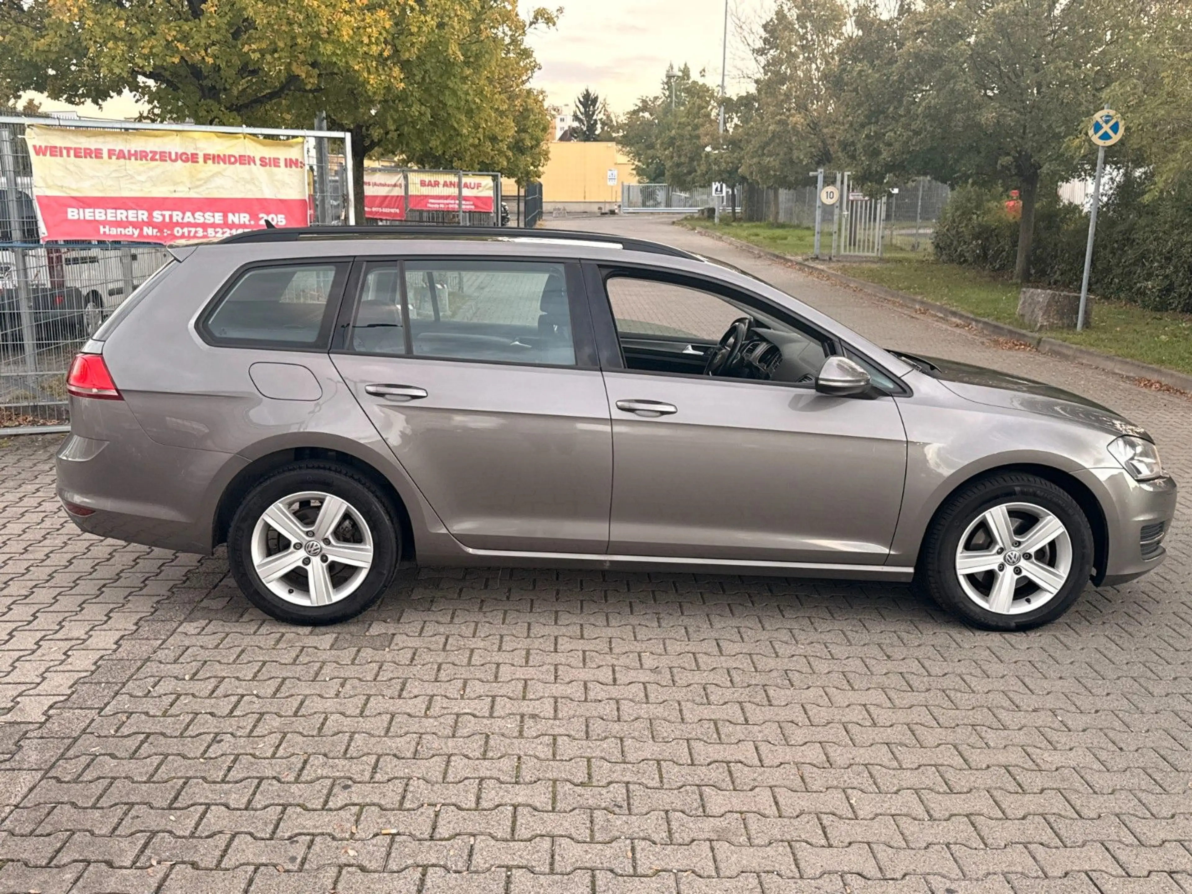 Volkswagen Golf VII 1.6 TDI DPF Variant Comfortline BMT.NAV — photo 5