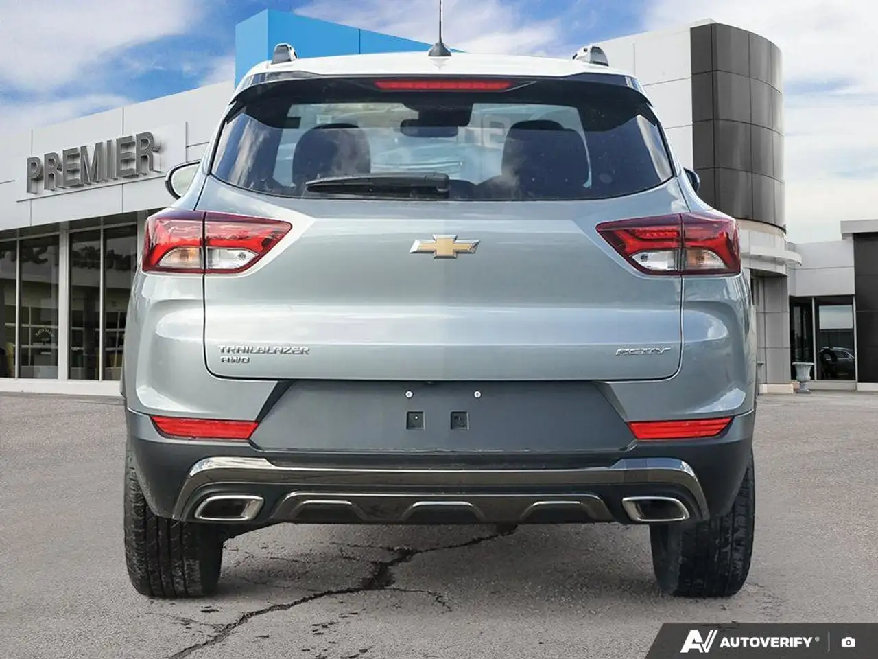 Chevrolet Trailblazer снимка Chevrolet Trailblazer