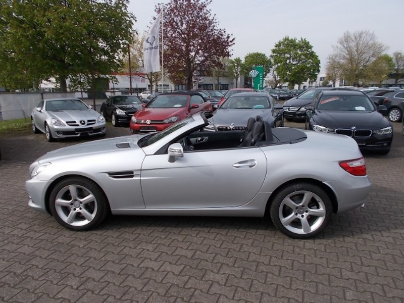 Mercedes-Benz SLK 250 Panodach Leder Navi PDC zus. WR — photo 8