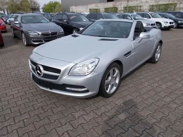 Mercedes-Benz SLK 250 Panodach Leder Navi PDC zus. WR