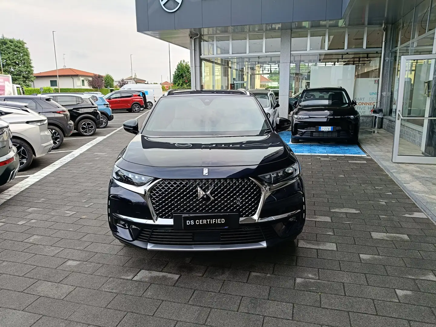 DS Automobiles DS 7 Crossback 1.5 BlueHDi 130cv EAT8 GRAND CHIC + NIGHT VISION Blau - 2