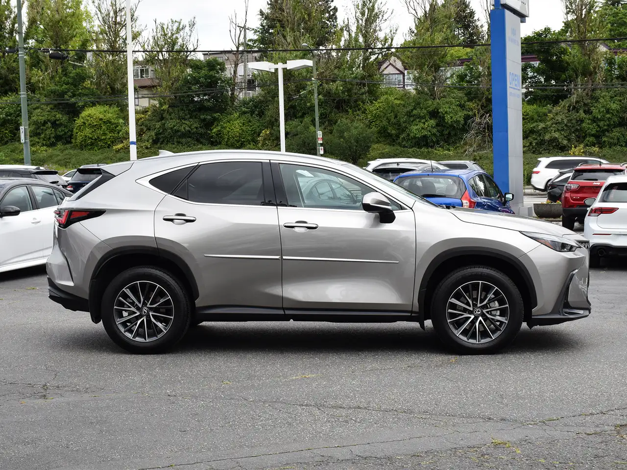 Lexus NX fotografie Lexus NX