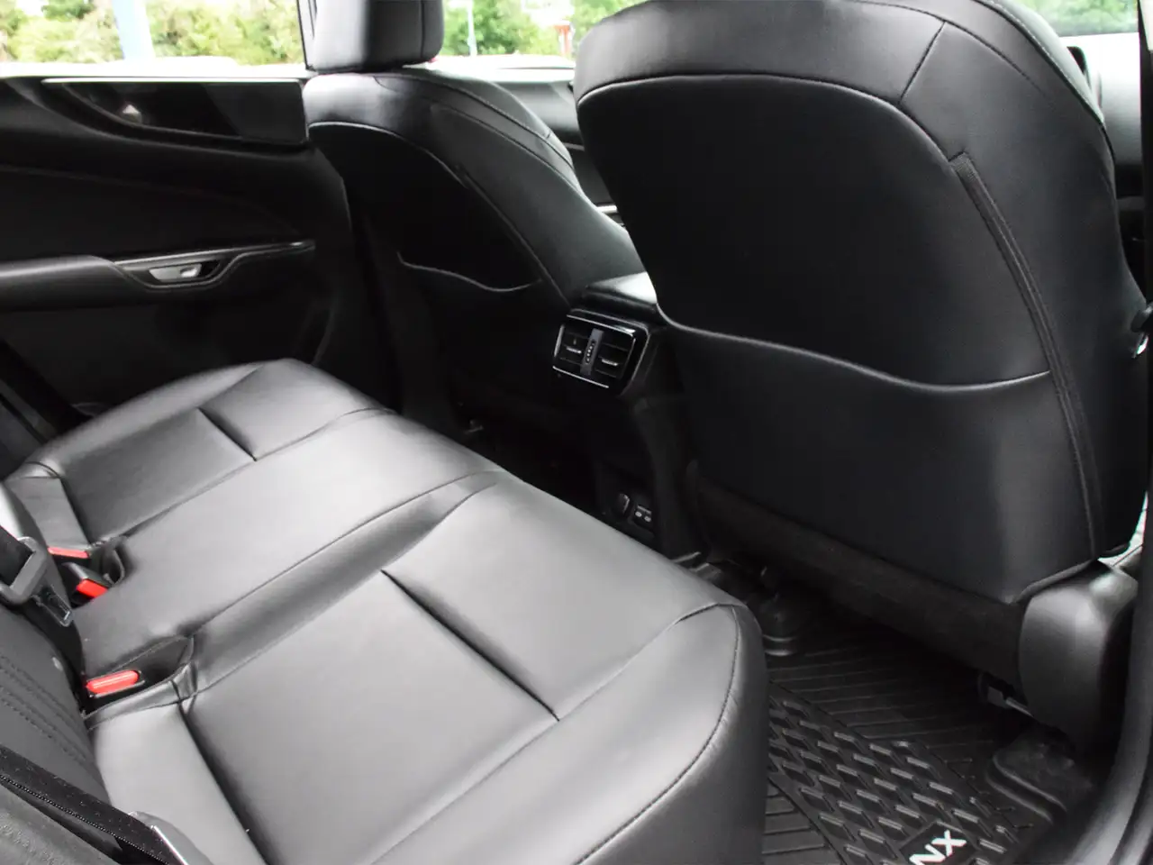 Lexus NX fotografie Lexus NX