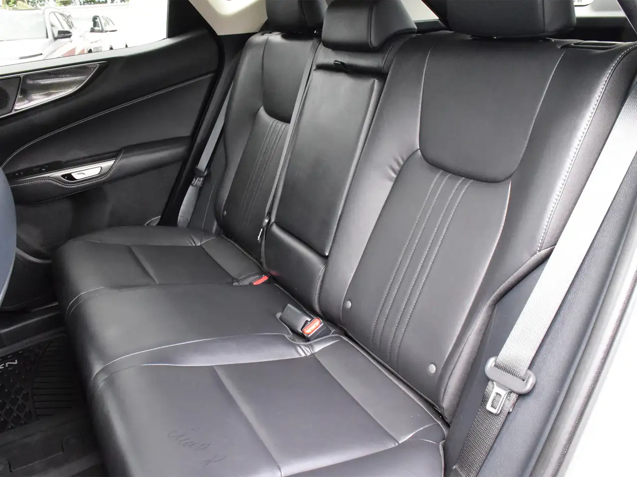 Lexus NX fotografie Lexus NX