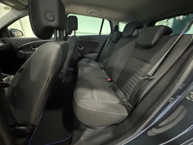 Renault Megane view 11