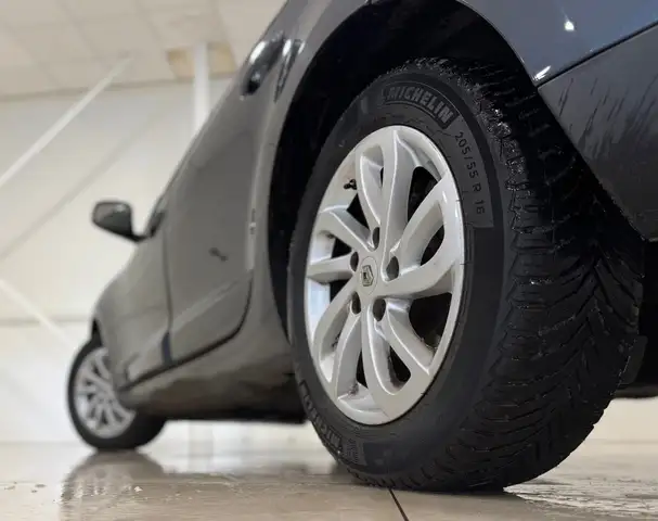 Renault Megane view 7
