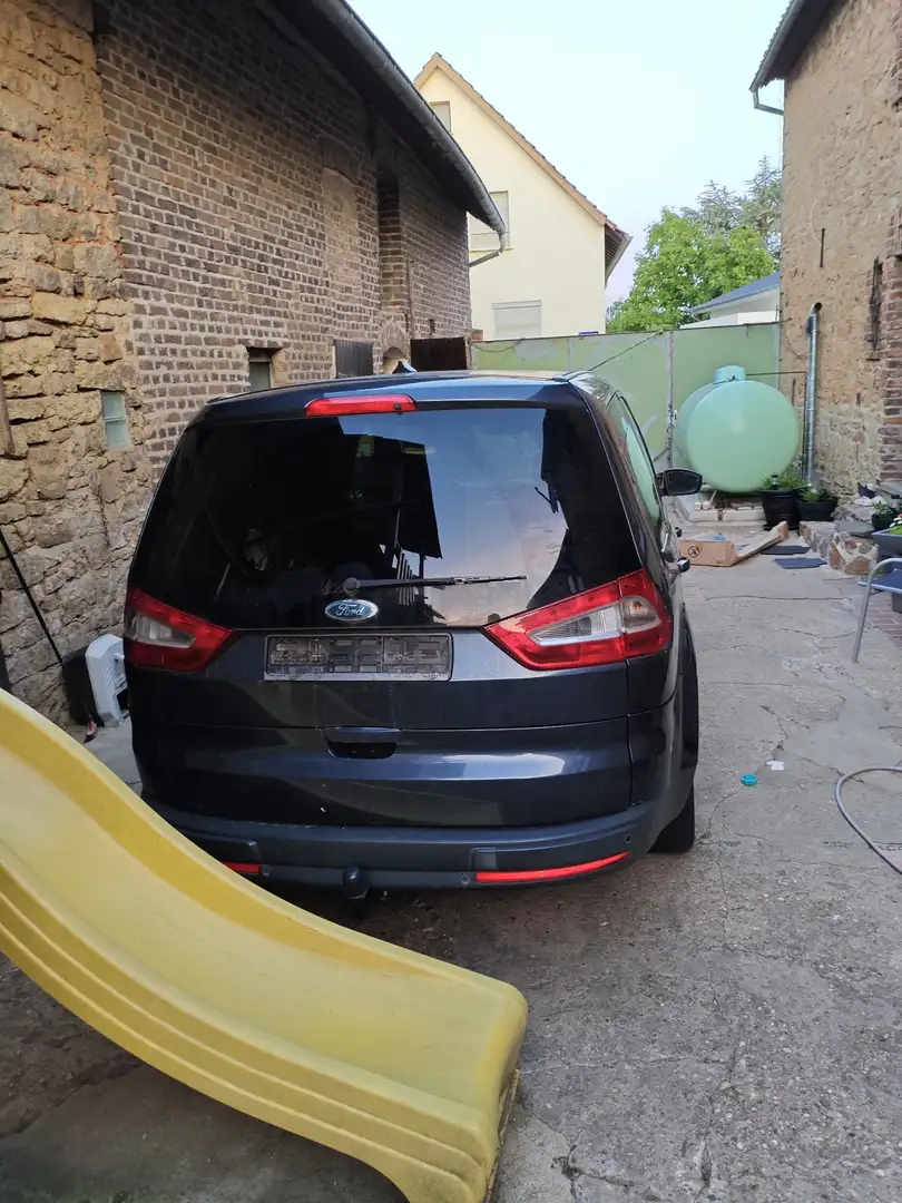 Ford Galaxy - 2