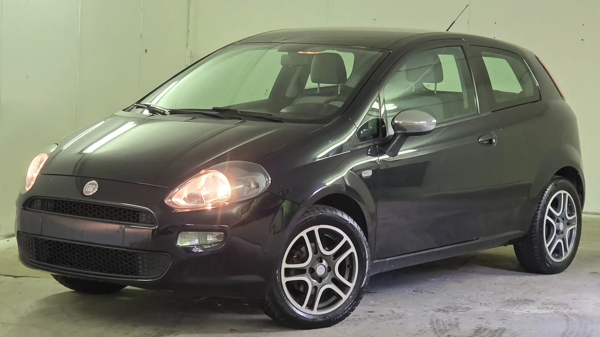 Fiat Punto / 1.2i / Pop / Airco / Garantie 12mois Zwart - 1