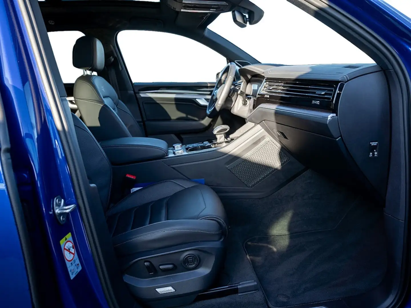 Volkswagen Touareg 3.0 V6 TDI R-Line 4M AHK HUD LUFT PAN Blau - 2