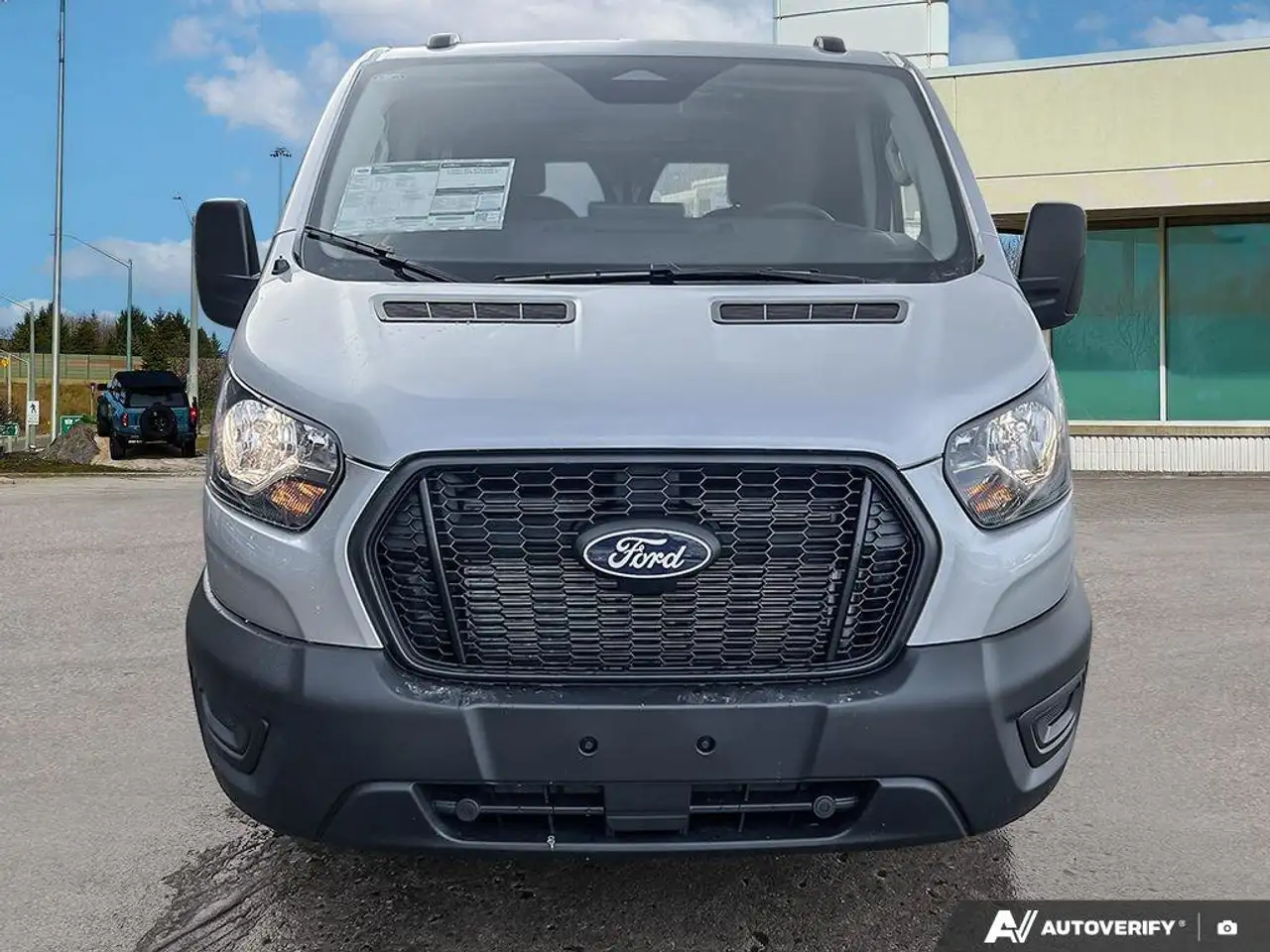 Ford Transit Cargo Van снимка Ford Transit Cargo Van