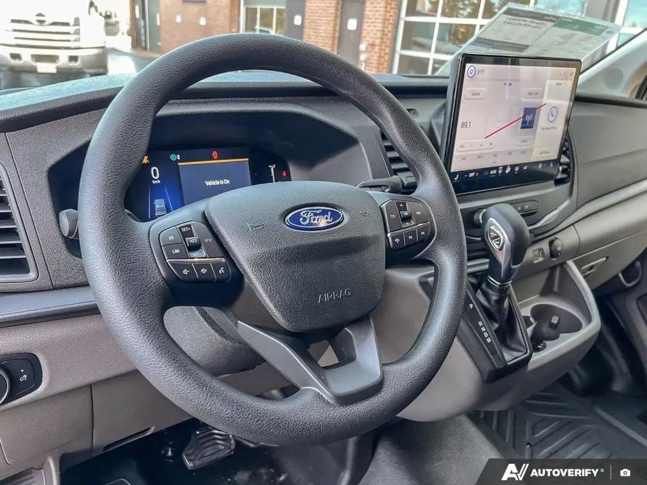 Ford Transit Cargo Van снимка Ford Transit Cargo Van