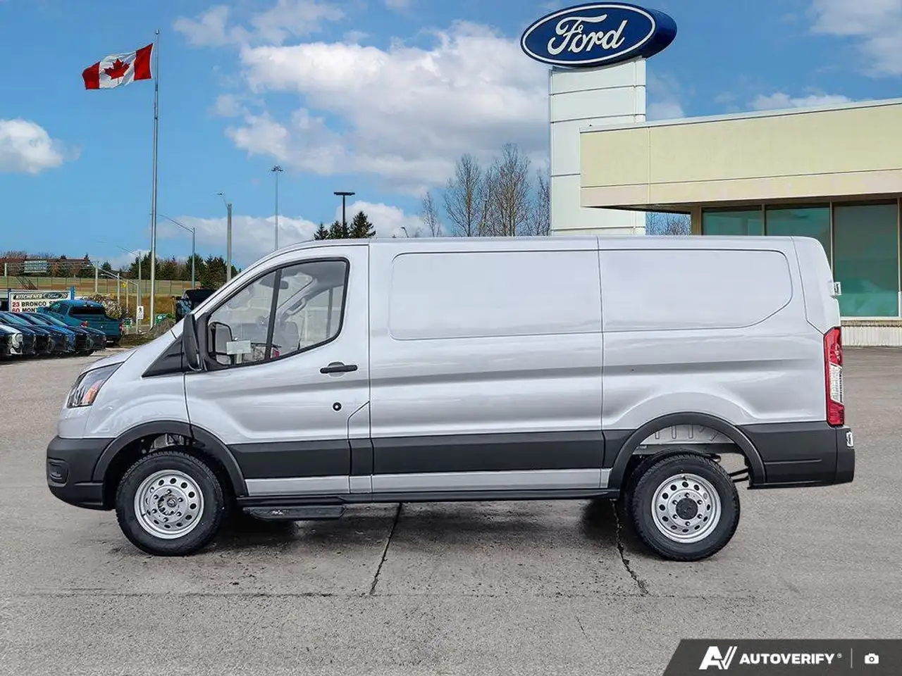 Ford Transit Cargo Van снимка Ford Transit Cargo Van