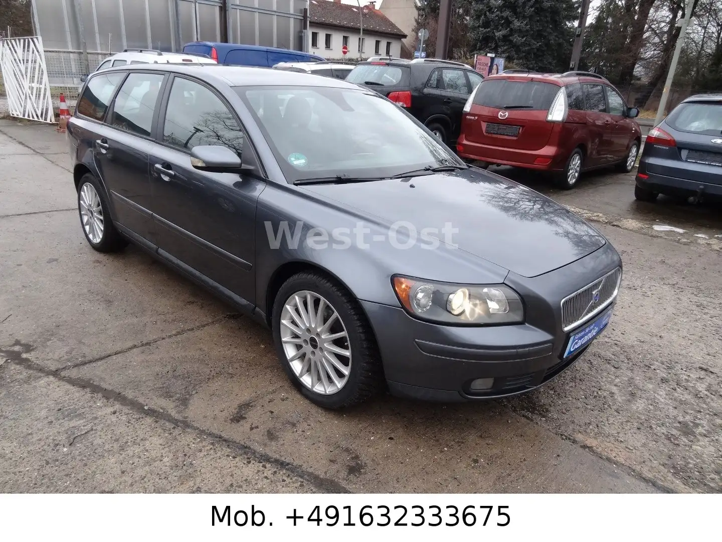 Volvo V50 2.4i Momentum Klima Alus AHK HU/AU neu Gris - 1
