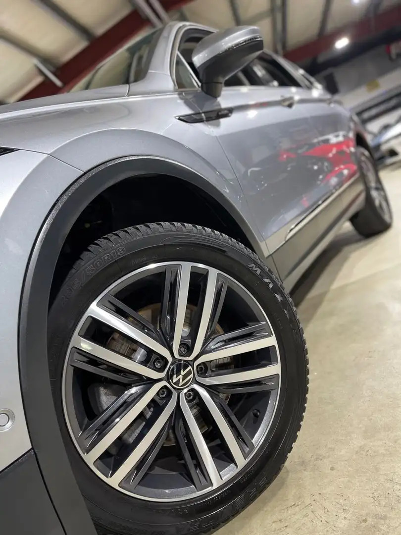 Volkswagen Tiguan Allspace ELEGANCE 4MOTION+KAMERA+SHZ+AHK+1 J. GARANTIE Gris - 2