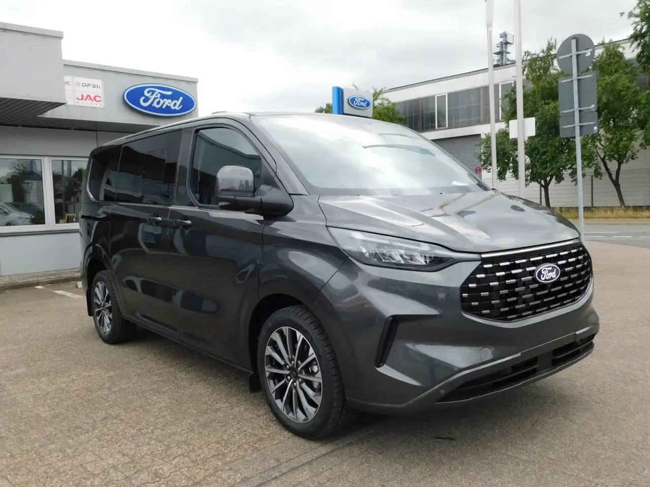 Ford Tourneo Custom 2026