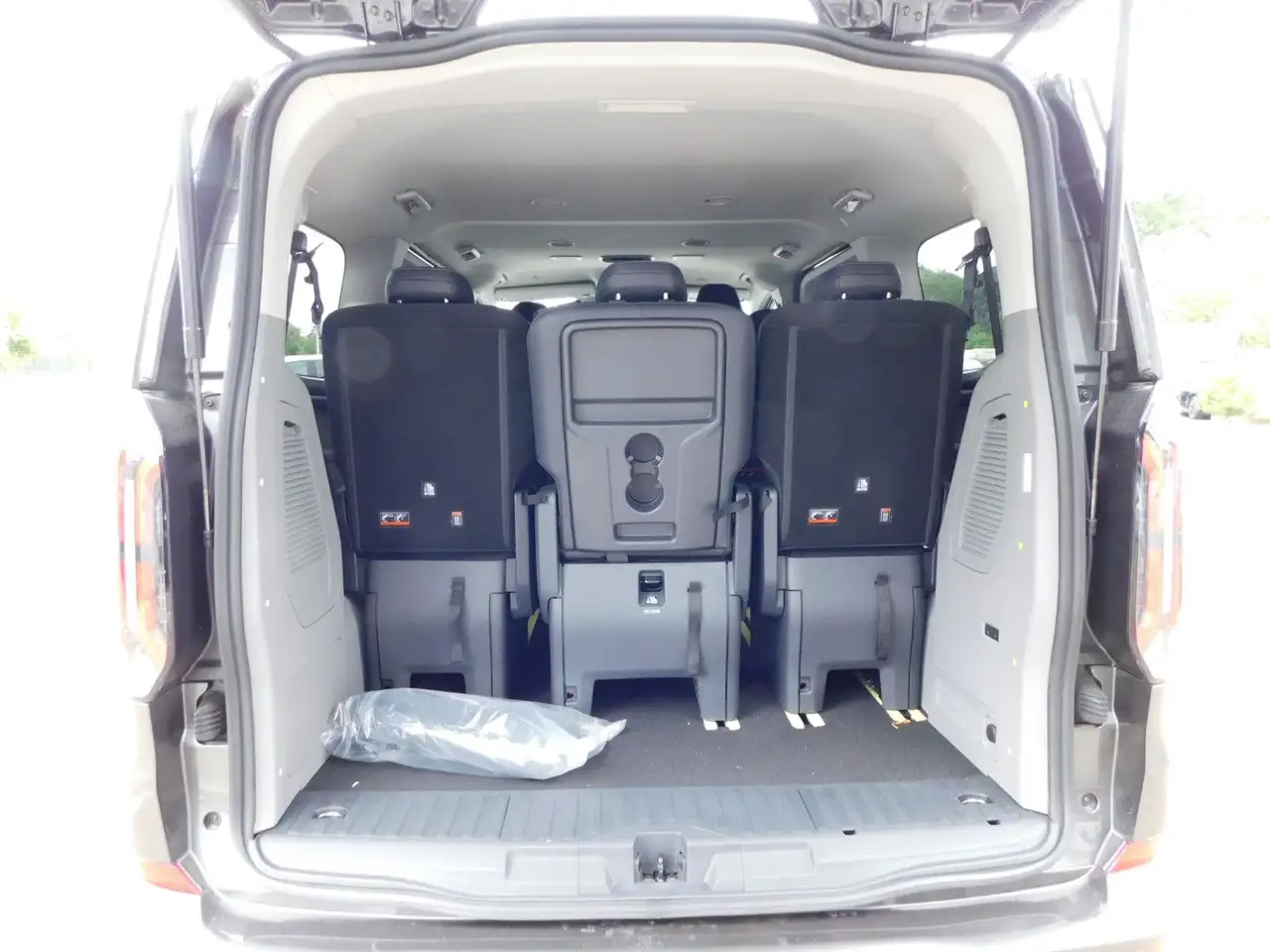 Ford Tourneo Custom 2026 — фото 13